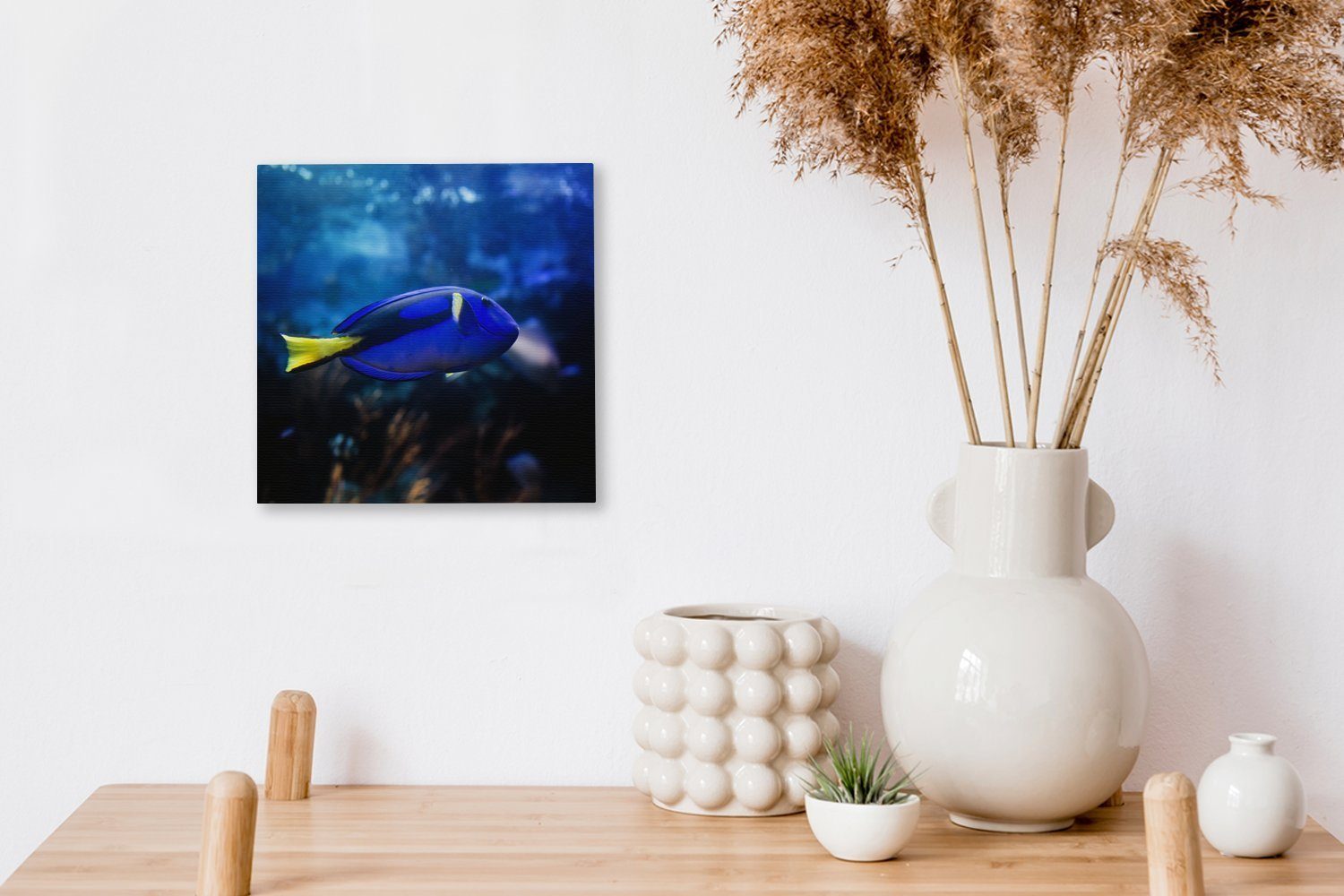 Wohnzimmer Bilder Schlafzimmer St), (1 Leinwandbild im für Leinwand Blauer OneMillionCanvasses® Fisch Aquarium,