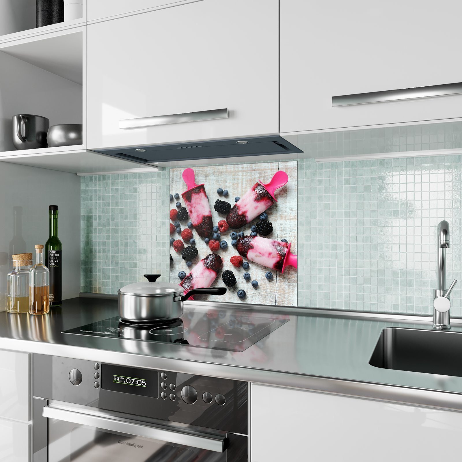 Primedeco Küchenrückwand Küchenrückwand Beereneis Spritzschutz mit Motiv Stiel am Glas