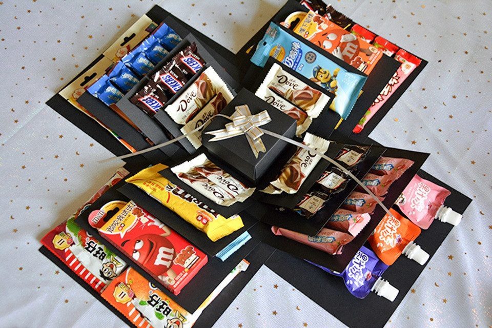 101DIYStudio Geschenkbox LEERE Geschenkbox Geburtstag Ostern zum Selber Basteln (Geburtstag Ostern Hochzeit, Mit mehreren Schichten), Inkl. Zubehör, Geschenktasche und Videoanleitung