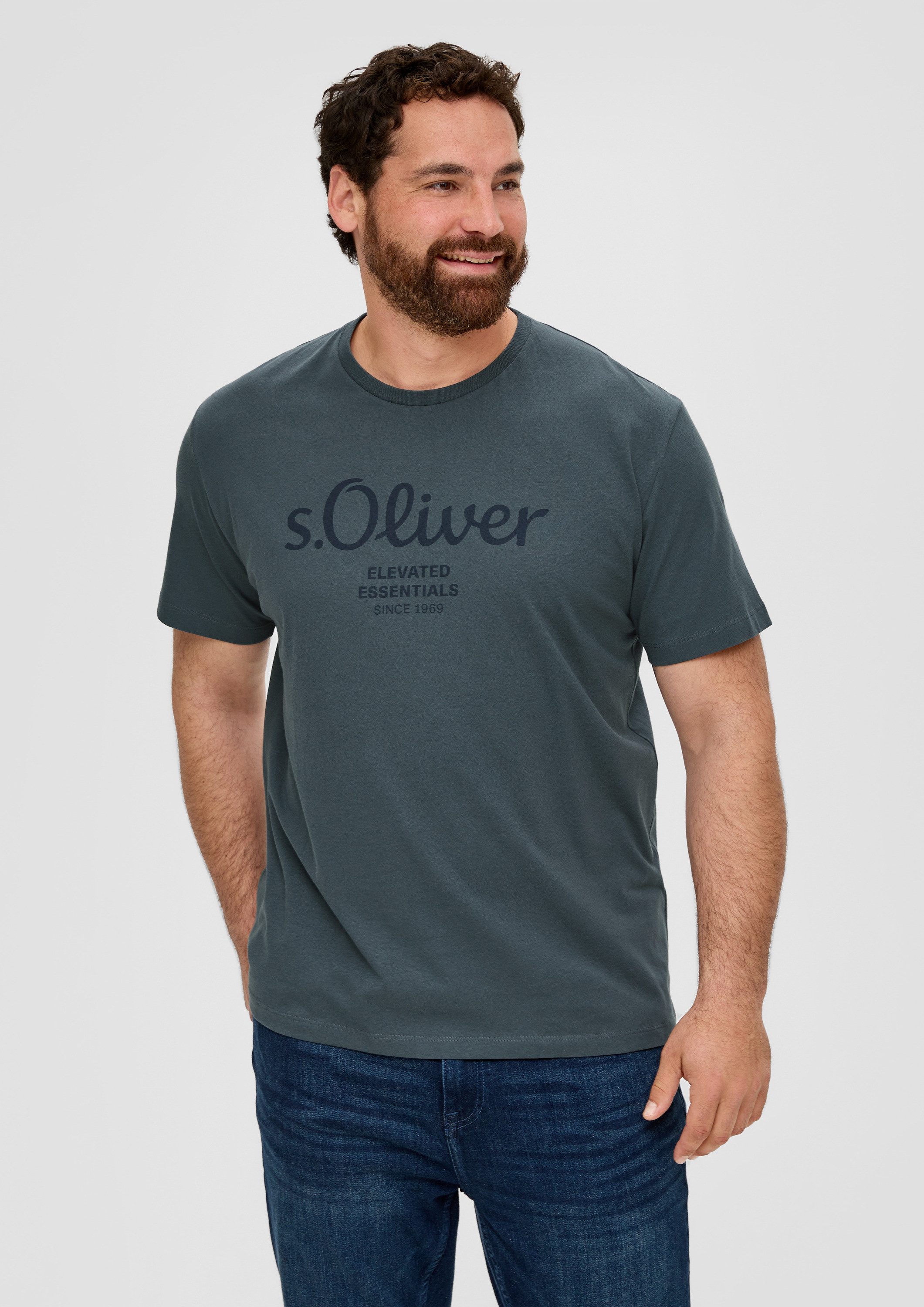 s.Oliver Kurzarmshirt T-Shirt Baumwoll-T-Shirt mit Logo-Print
