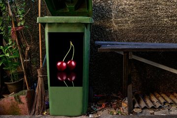 MuchoWow Wandsticker Obst - Kirschen - Reflexion (1 St), Mülleimer-aufkleber, Mülltonne, Sticker, Container, Abfalbehälter