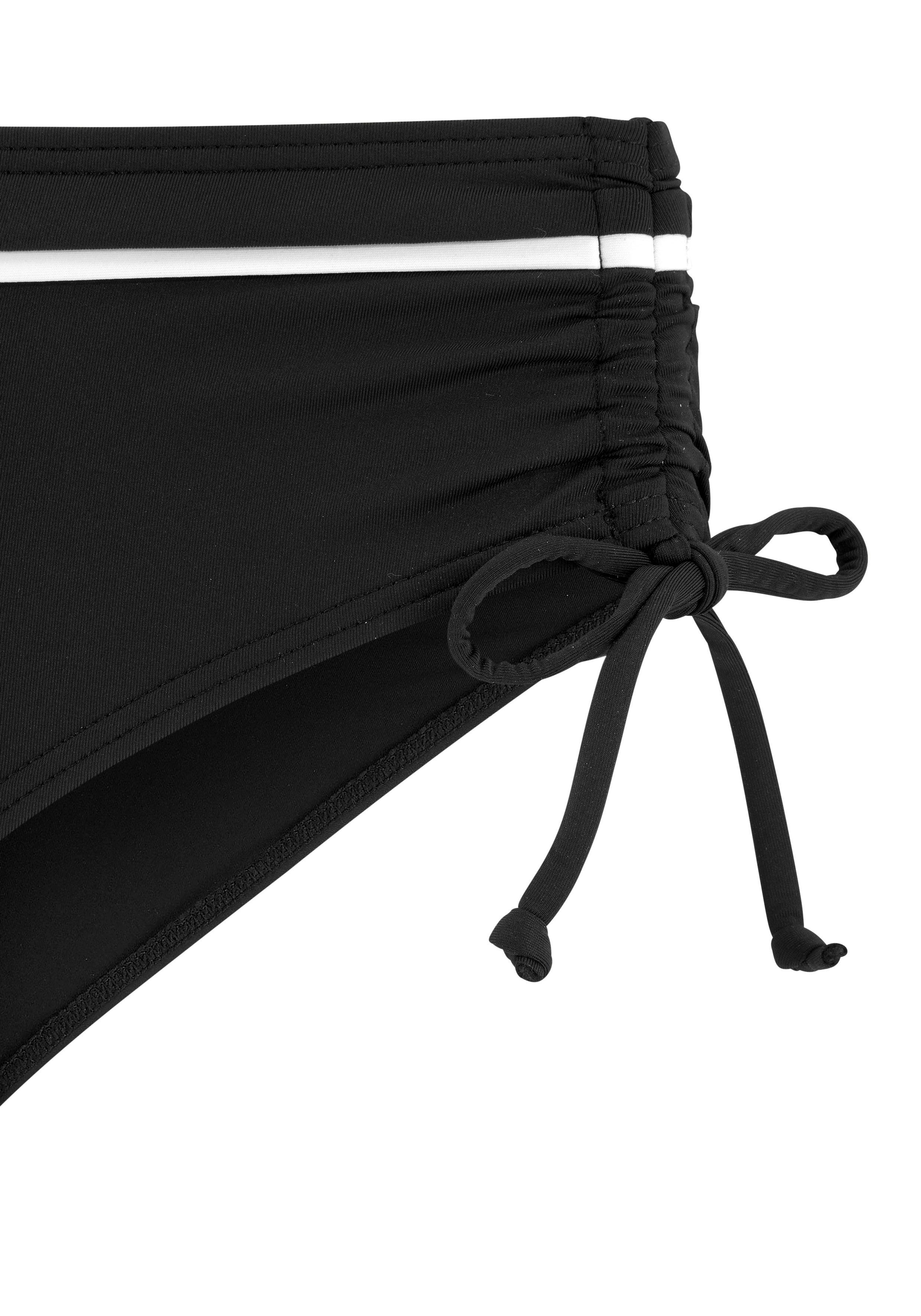 Vivance Bikini-Hose Lorena mit kontrastfarbenem Piping und höherer Form