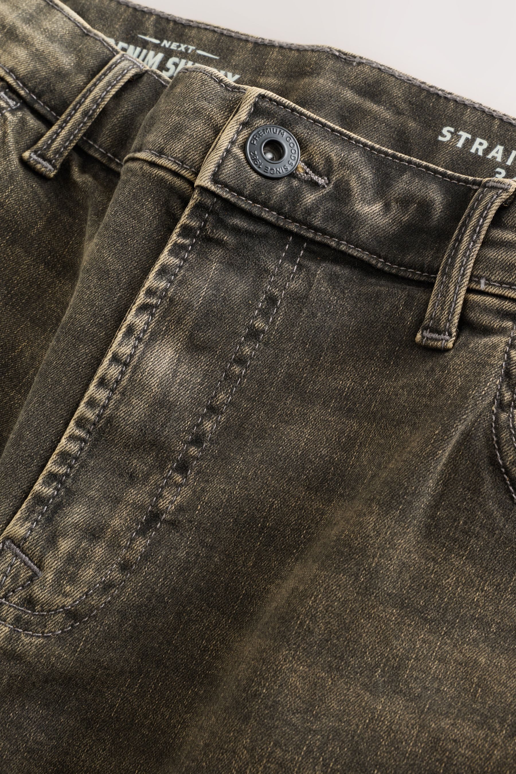 Next Straight-Jeans Straight-Fit Stretch-Jeans mit Gürtel (1-tlg)