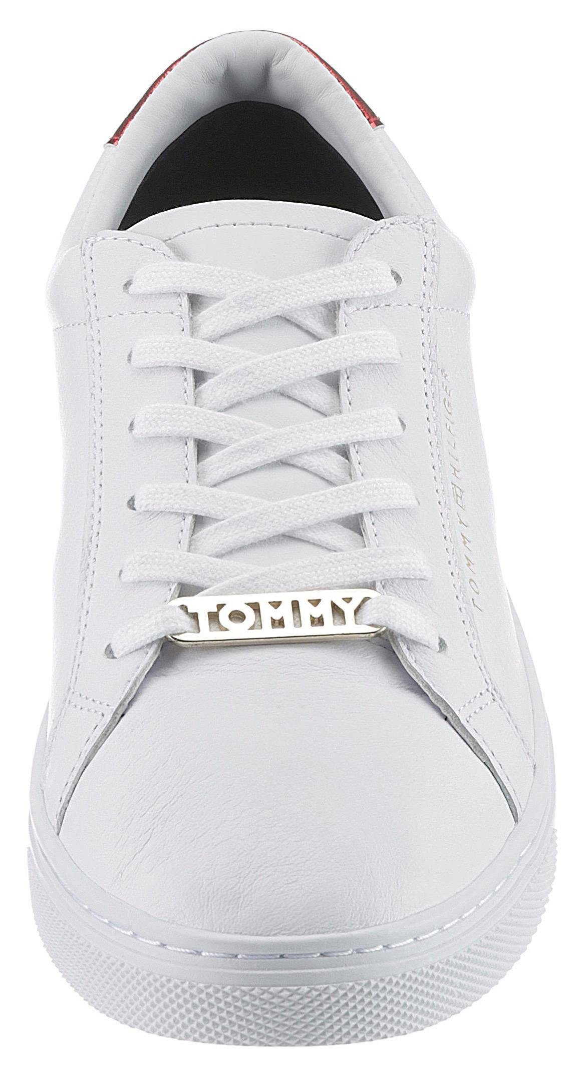 Tommy Hilfiger ESSENTIAL SNEAKER Sneaker, Freizeitschuh, Halbschuh, Schnürer, Kontrastbesatz an der Ferse. € 94,90
