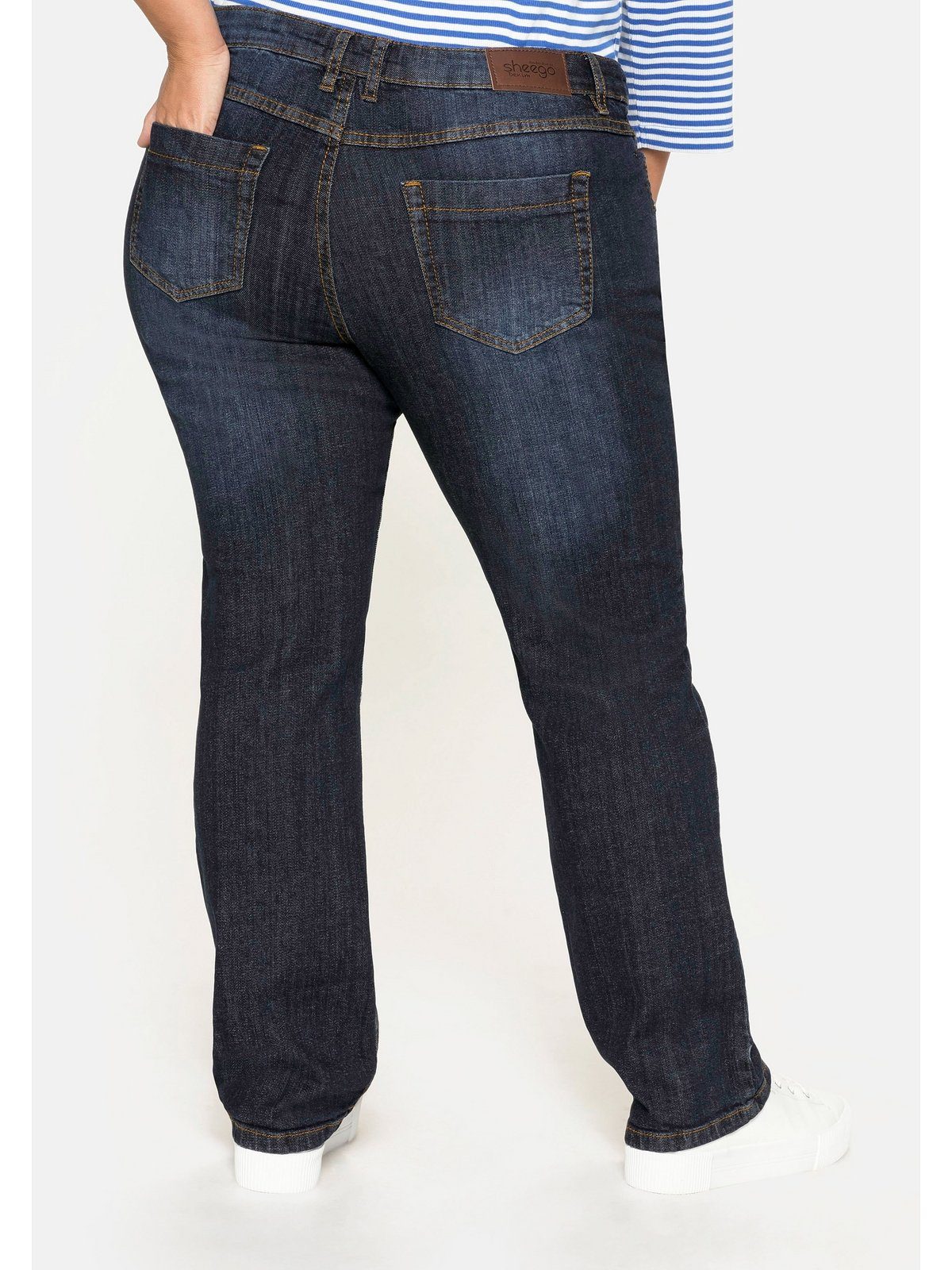 »Die Denim Große Gerade« Stretch-Jeans blue Größen dark Used-Effekten mit Sheego