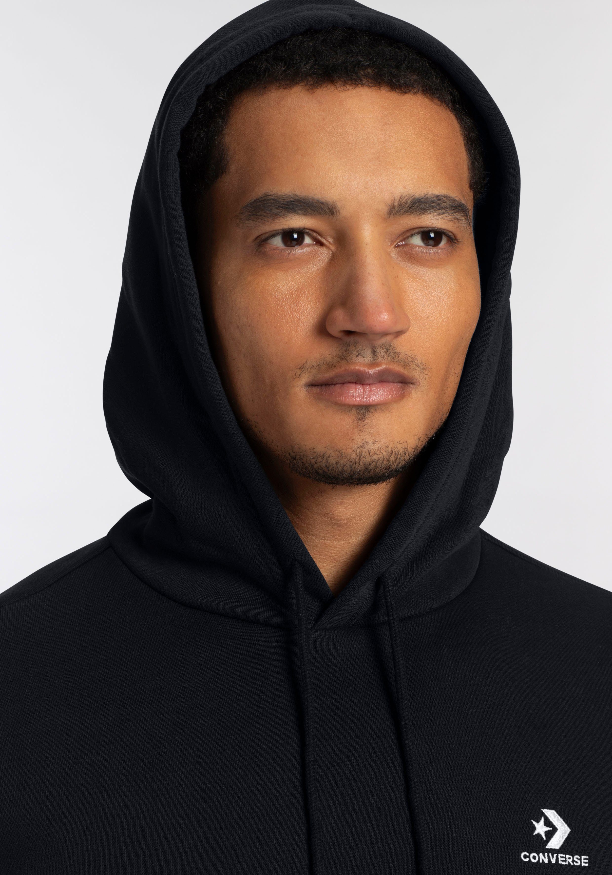 Converse Kapuzensweatshirt EMBROIDERED STAR CHEVRON BRUSHED BACK FLEECE HOODIE mit Kängurutasche, aus angerauter Sweatware, Langarm – Bild 4 von 5