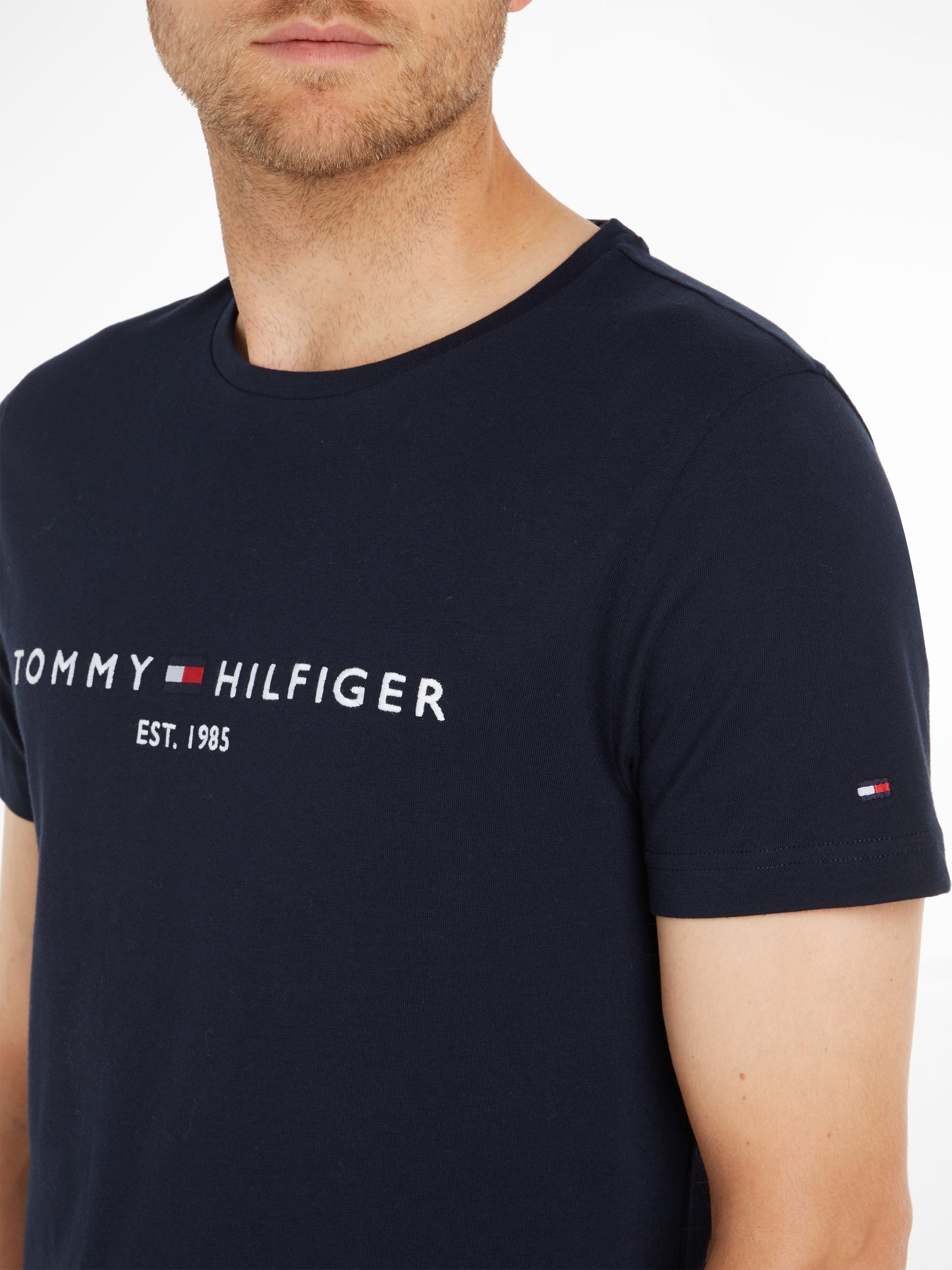 Tommy Hilfiger T-Shirt TOMMY FLAG HILFIGER TEE aus Bio-Baumwolle, Regular Fit