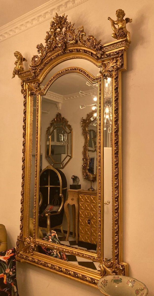 Casa Padrino Barockspiegel Barock Spiegel Gold - Handgefertigter Antik Stil Wandspiegel mit dekorativen Engelsfiguren - Wohnzimmer Spiegel - Garderoben Spiegel - Prunkvolle Barock Möbel