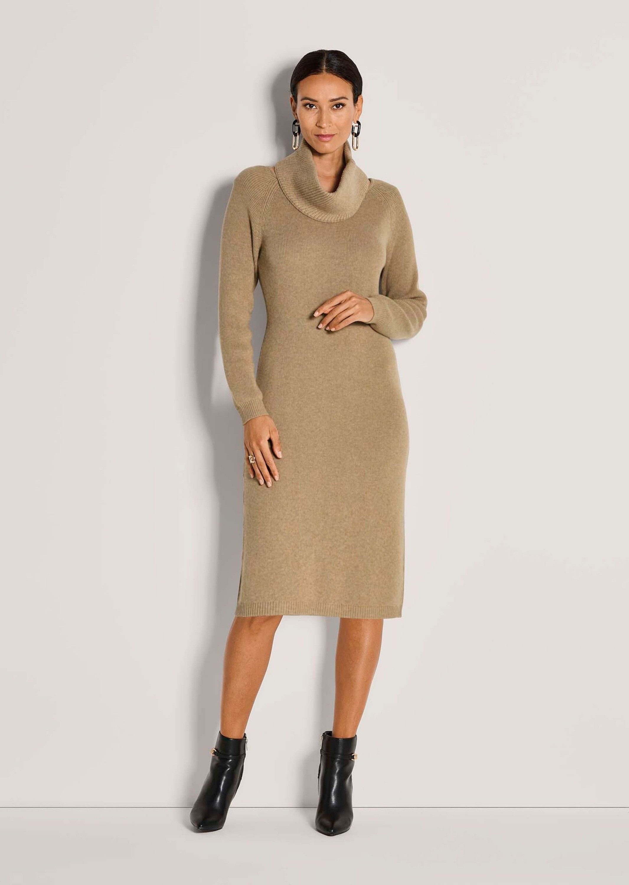 Strickkleid Elegantes Kleid mit abnehmbarem Kragen