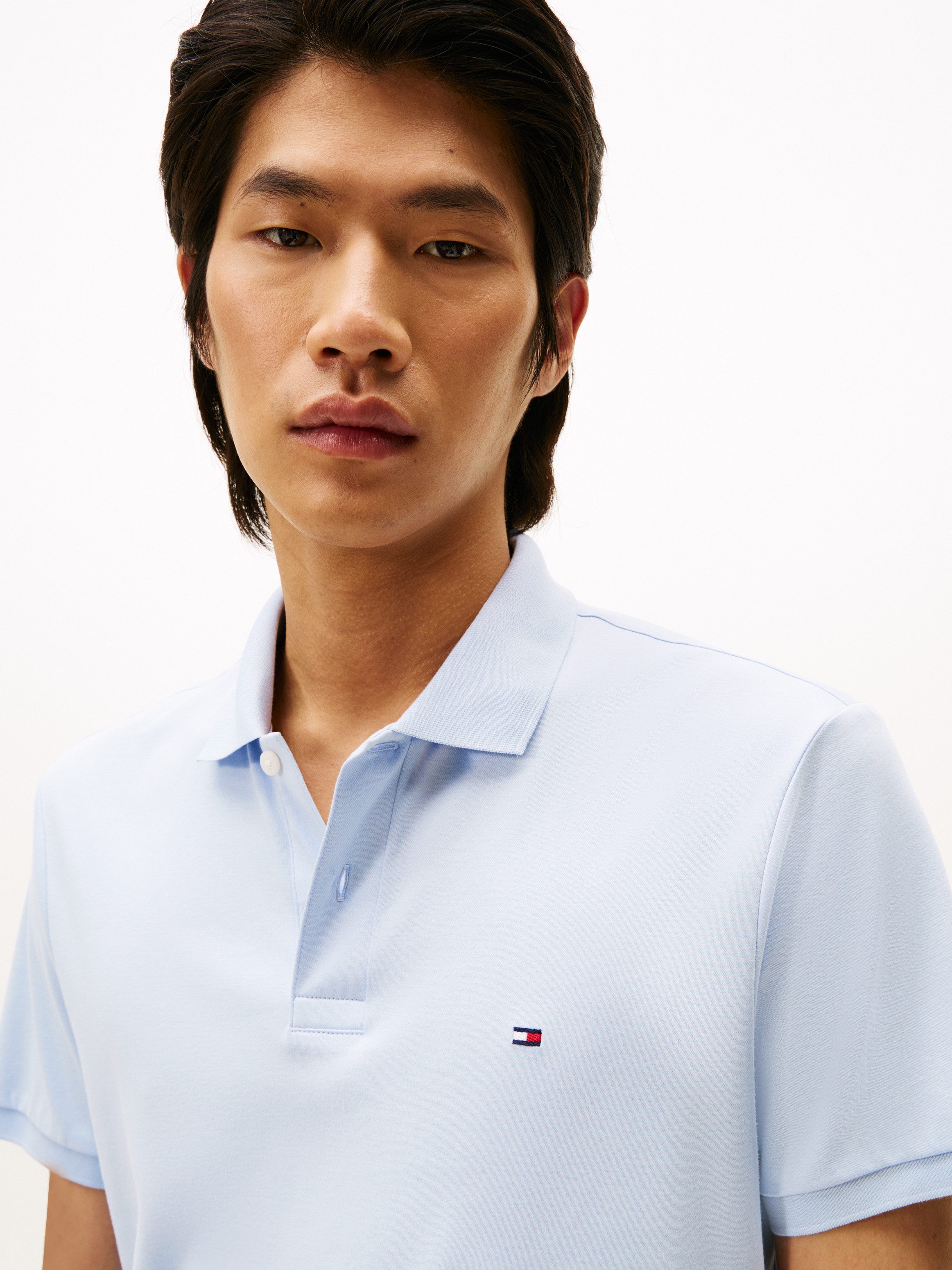 Tommy Hilfiger Poloshirt LIQUID COTTON REGULAR SEASONAL mit Logostickerei günstig online kaufen