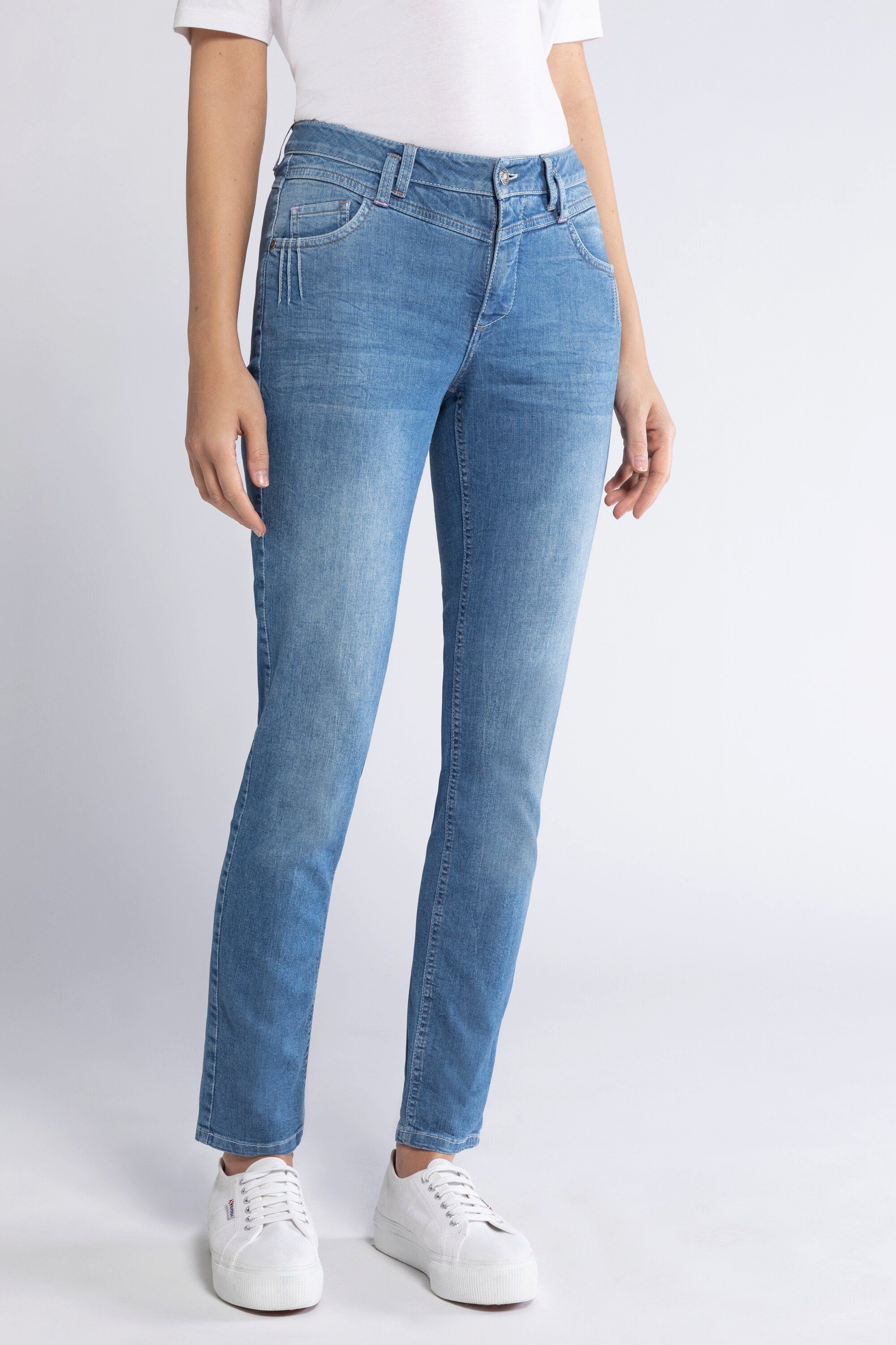 Gina Laura Denim Jeans in Blau Damen Bekleidung Jeans Jeans mit gerader Passform 