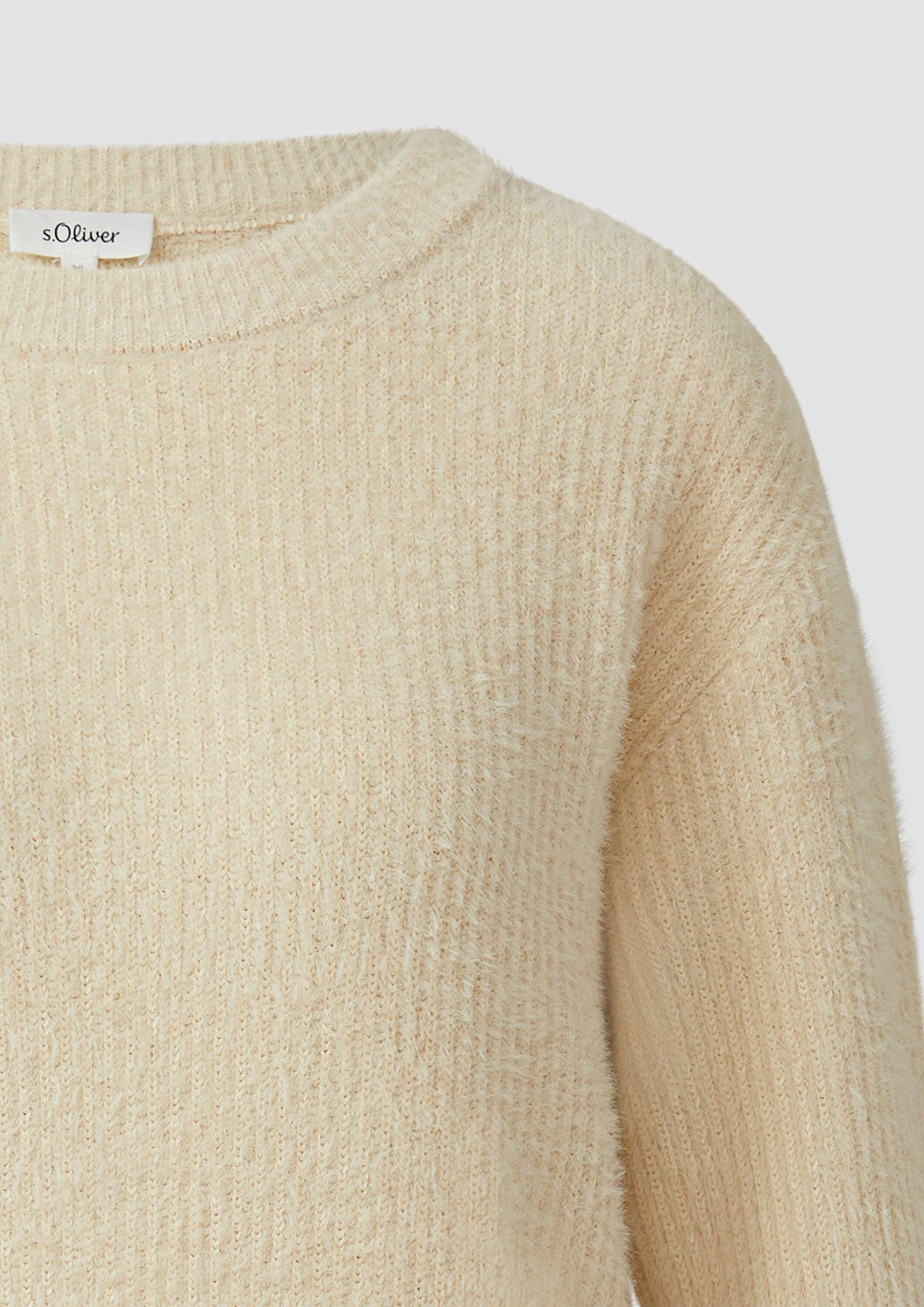s.Oliver Kurzarmpullover Strickpullover Flauschiger Strickpullover mit halbem Arm
