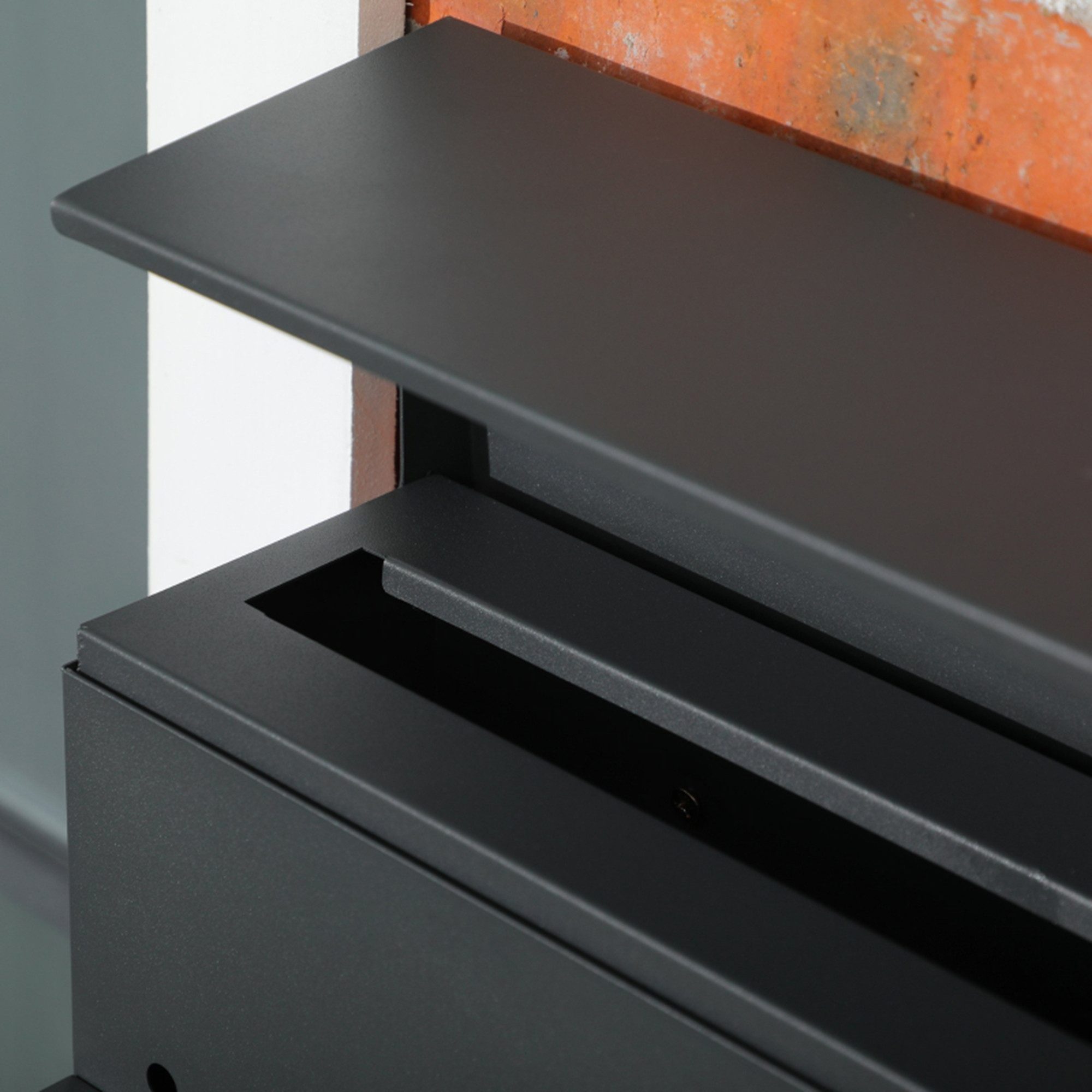 MC Star Briefkasten mit Deckel, 2 untere Abflusslöcher, Stahl, mit Schloss, Grau