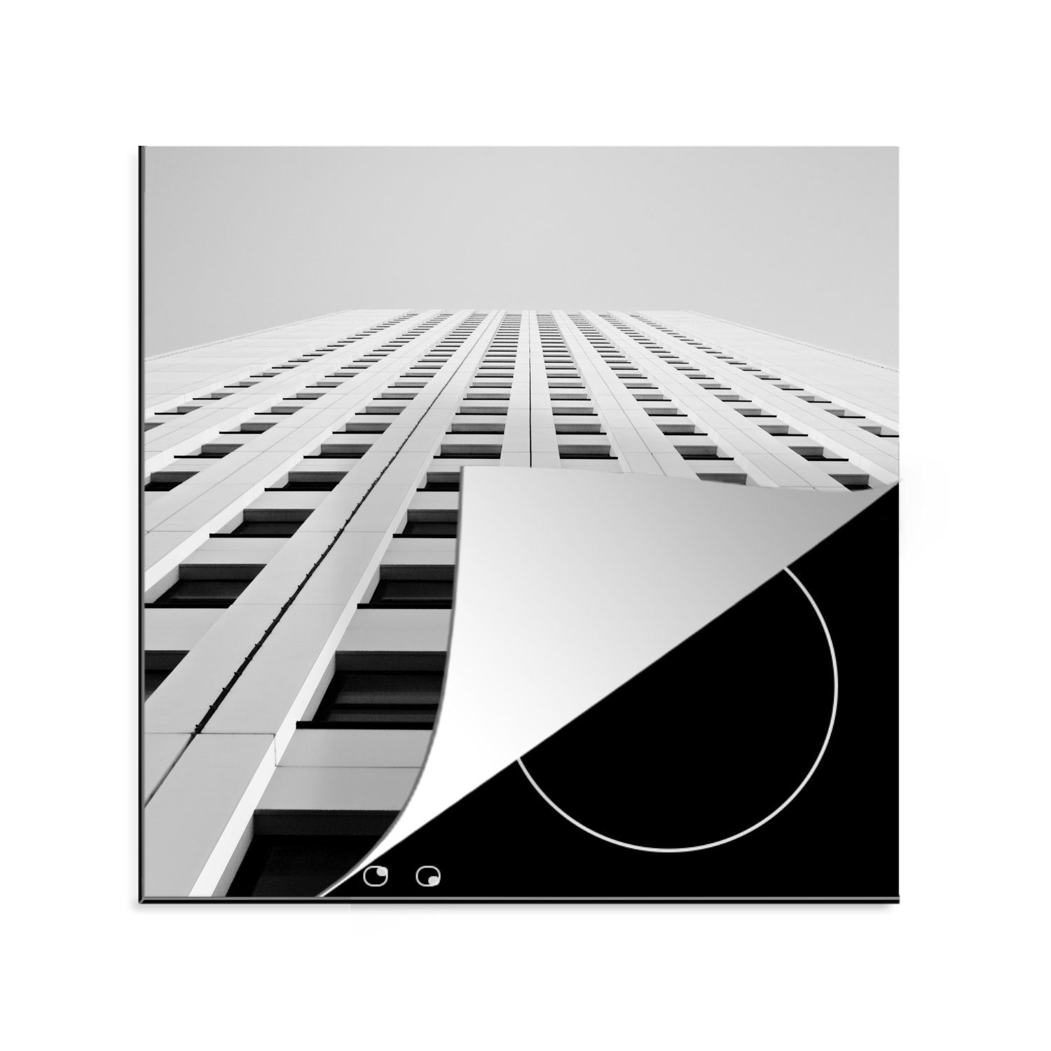 MuchoWow Herdblende-/Abdeckplatte Eine Fenstermatrix eines Wolkenkratzers in schwarz-weiß, Vinyl, (1 tlg), 78x78 cm, Ceranfeldabdeckung, Arbeitsplatte für küche