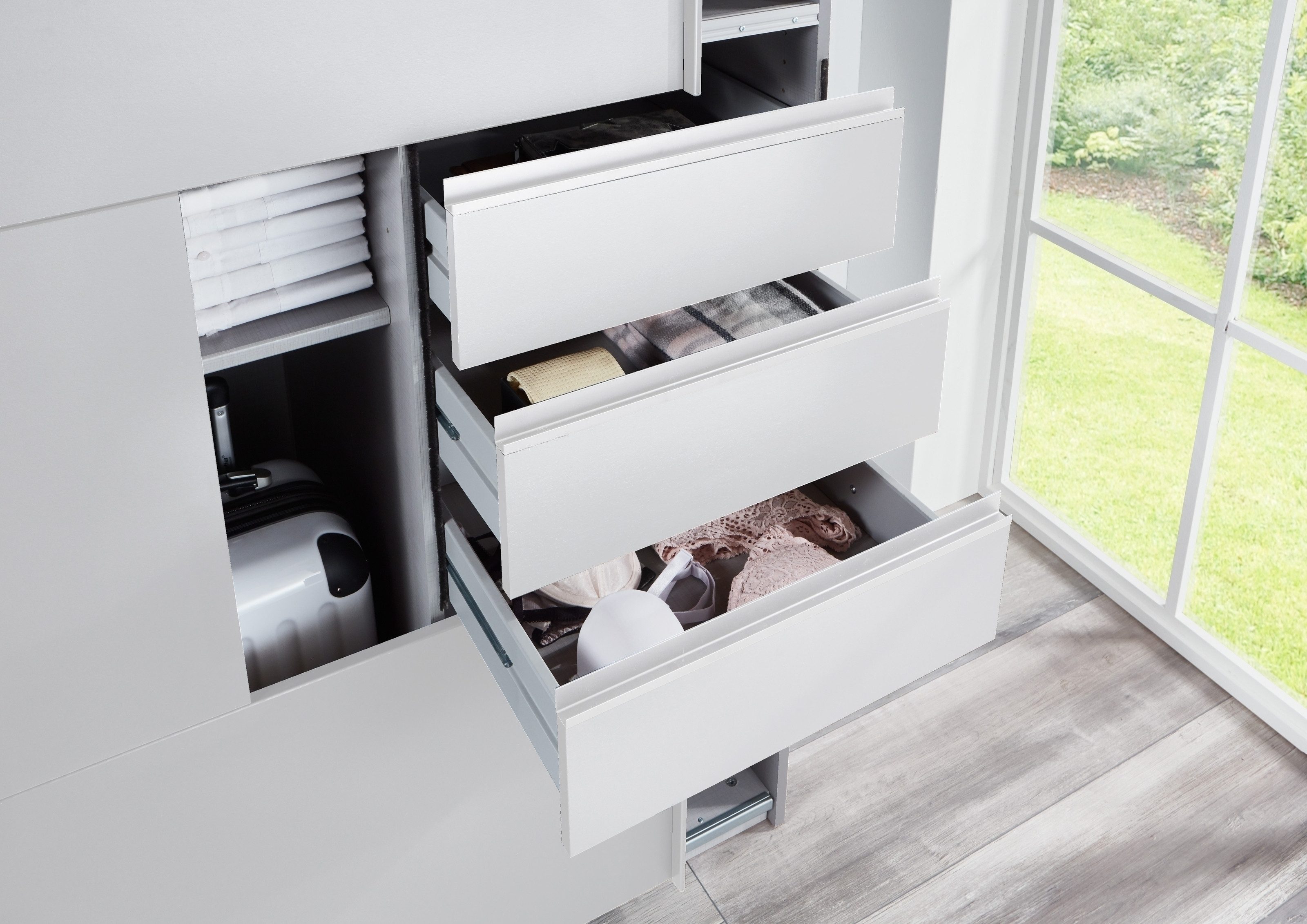 freiraum Schwebetürenschrank Saigon 6 Schübe, Spiegel / Weiß - 270x208x64cm (BxHxT)