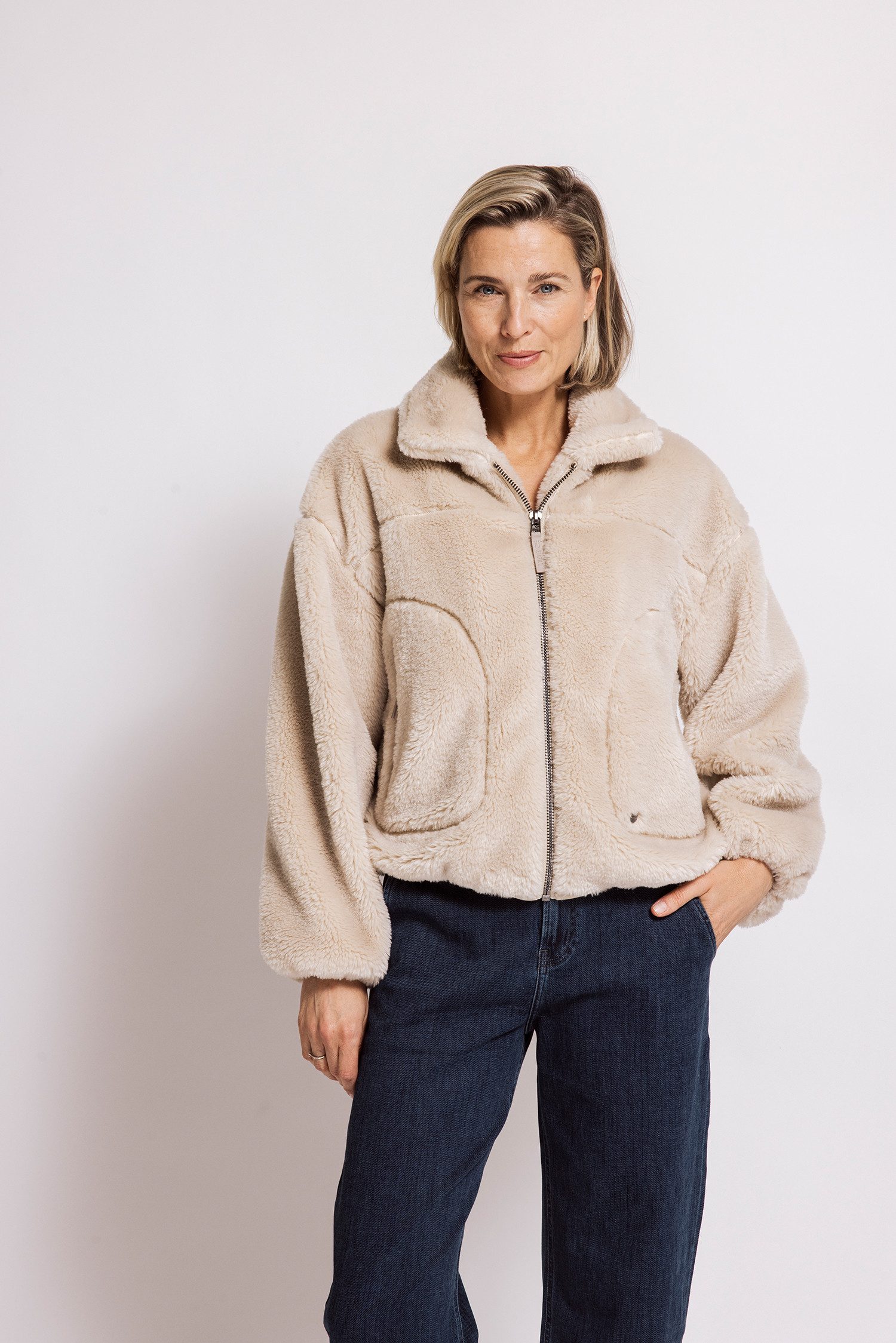 Zhrill Jackenblazer APRIL Fellimitatjacke / Kuscheljacke / mit Stehkragen und Reißverschluss