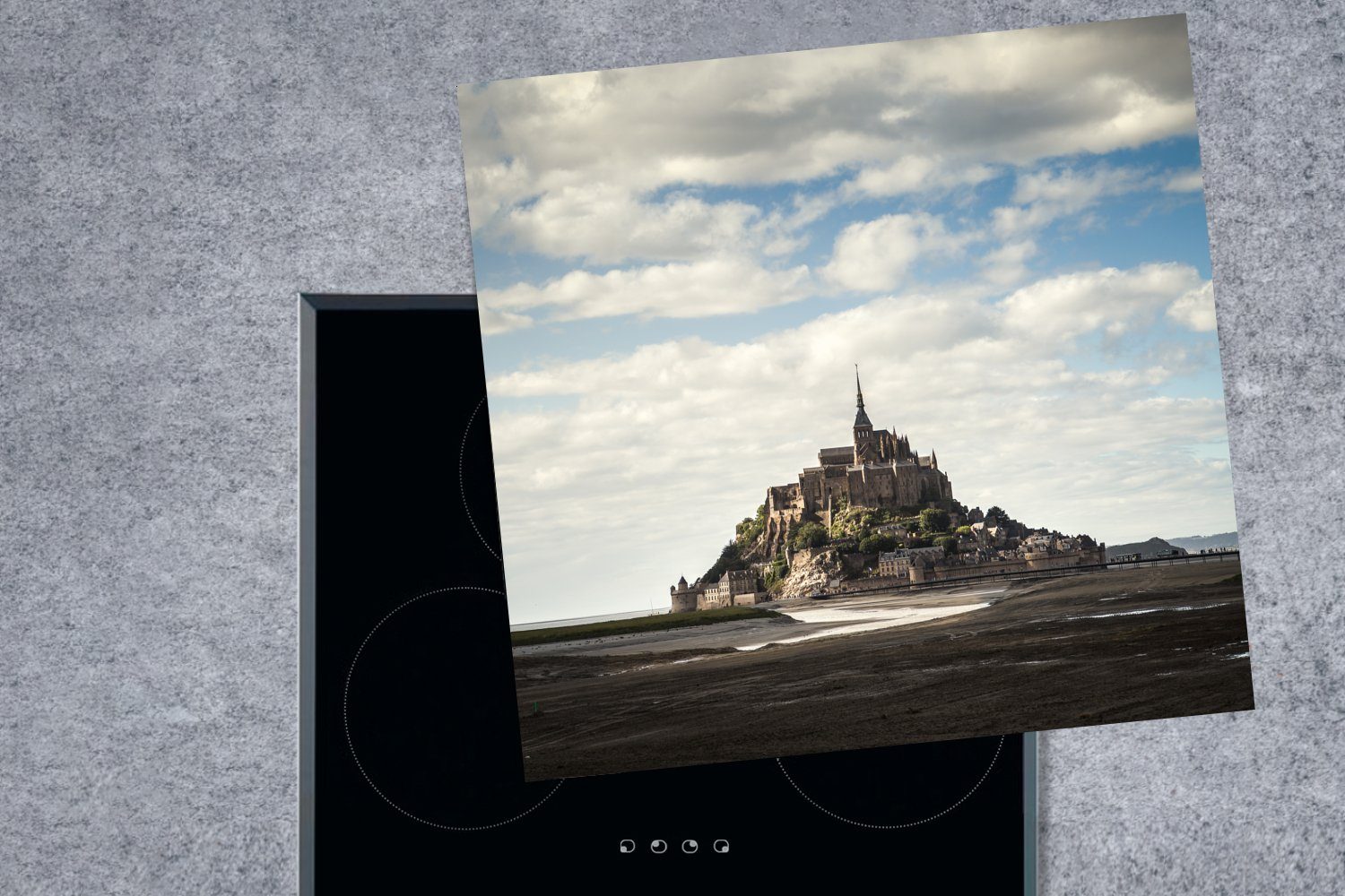 MuchoWow Herdblende-/Abdeckplatte Die cm, tlg), küche für (1 mit Mont-Saint-Michel Arbeitsplatte Le weißen, Insel Ceranfeldabdeckung, 78x78 Vinyl, schwebenden Wolken