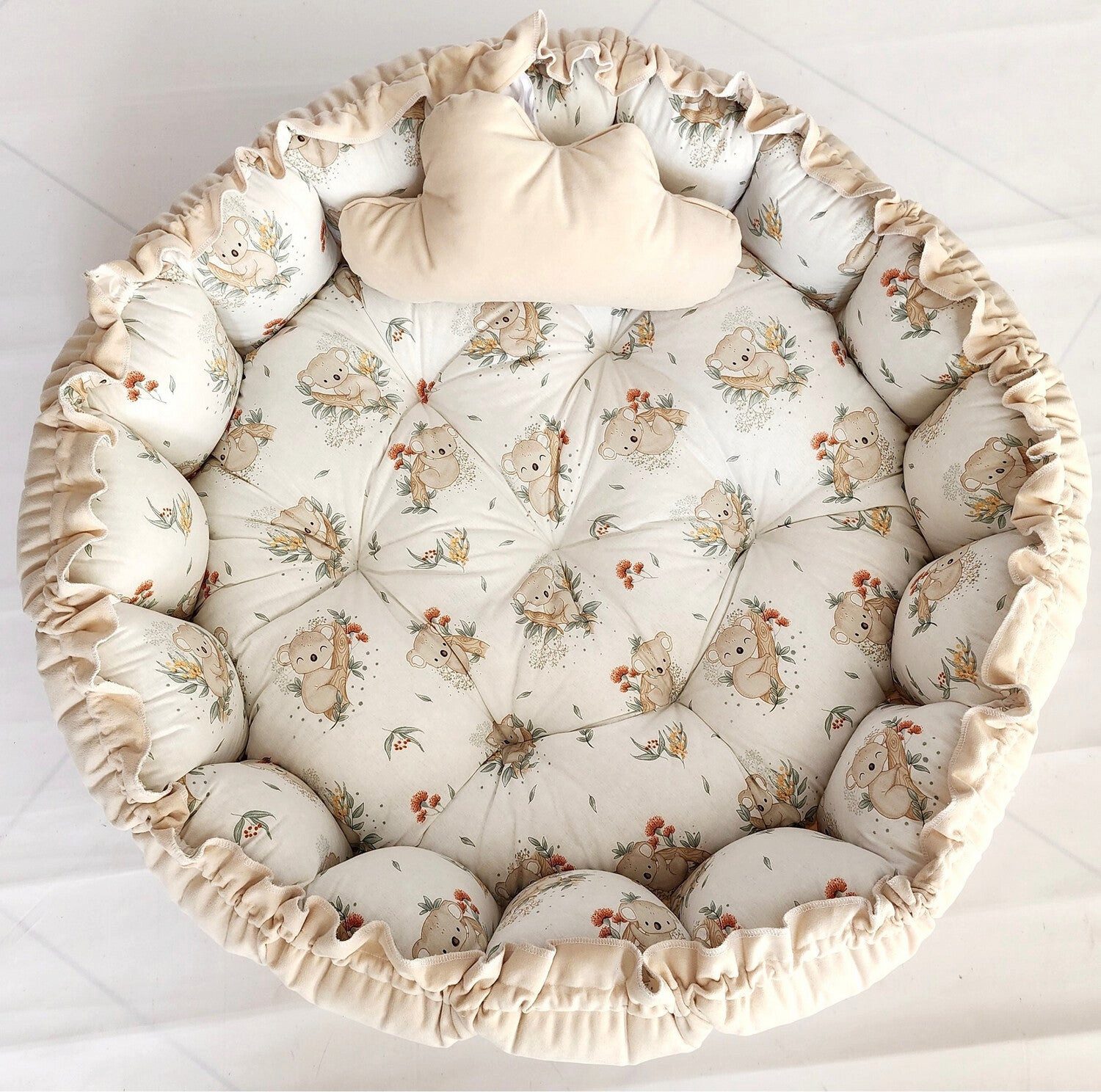 Baby Fancyroom Bettnestchen 2in1 Spielmatte Nestchen Babynestchen Babynest Kuschelnest, (4-tlg. Set mit 3 Motivkissen, dicke Spielmatte Krabbeldecke Spieldecke Kuschelnest), Handmade with Love