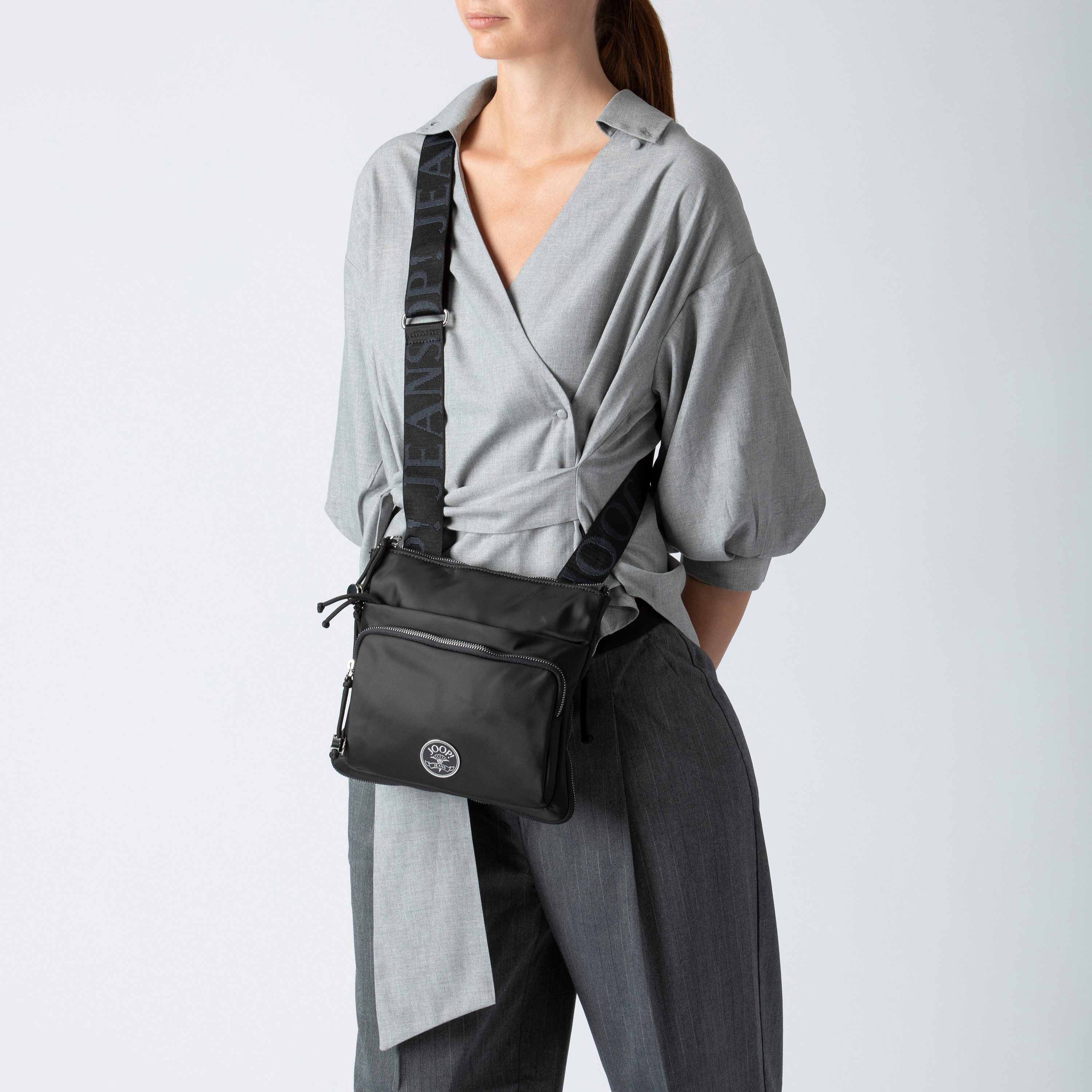 BOGNER Schultertasche Bogner - Damen Schultertasche Verbier Play 1.0 Serena