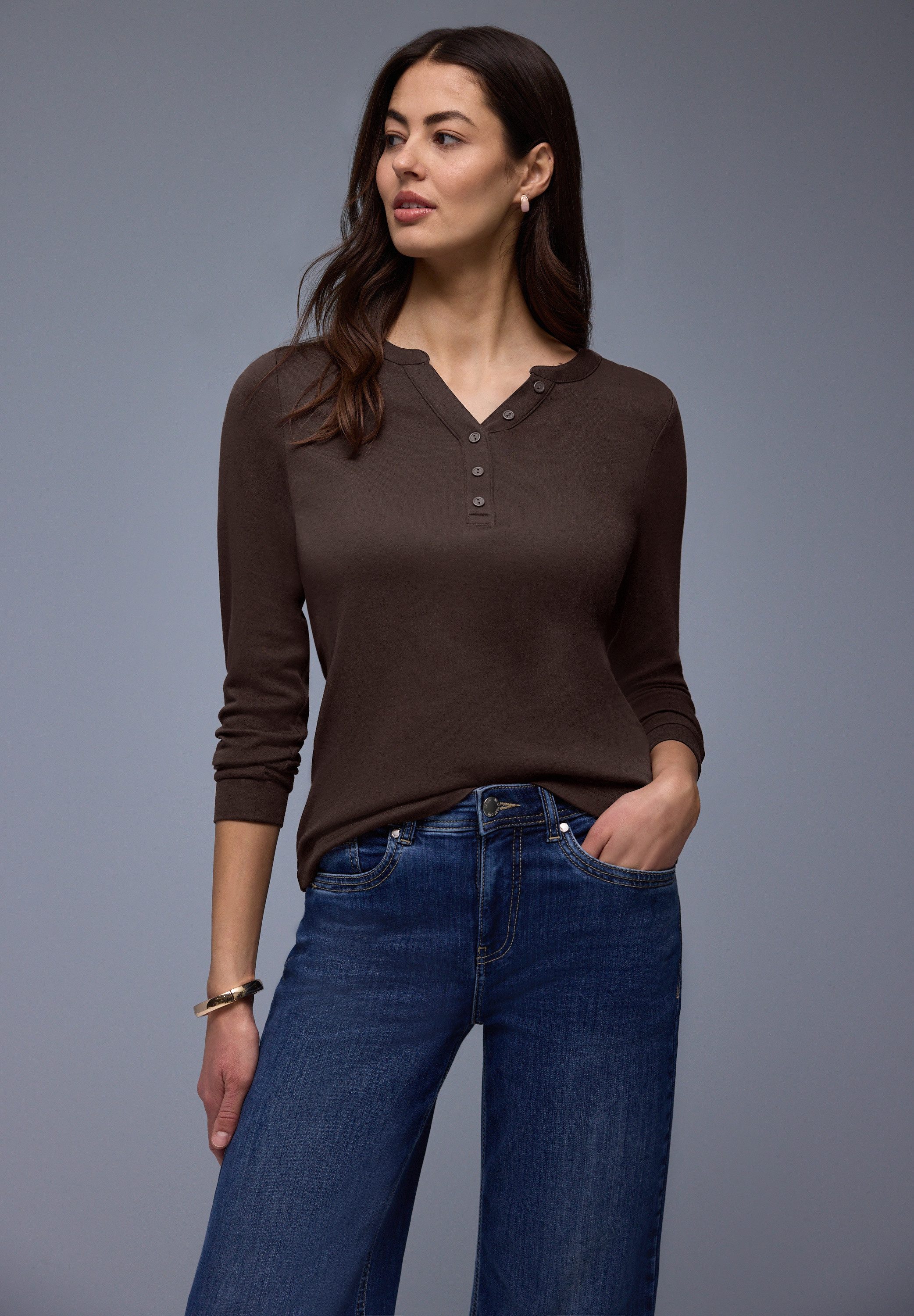 STREET ONE Langarmshirt mit dekorativem Split Neck und Knopfleiste