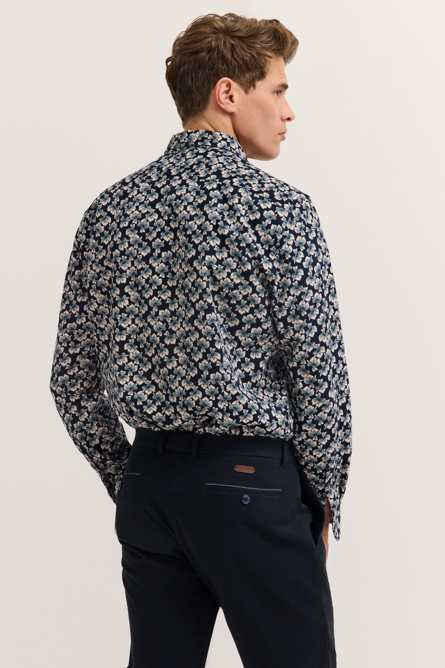 bugatti Langarmhemd Soft Cotton mit floralem Muster und im Modern Fit