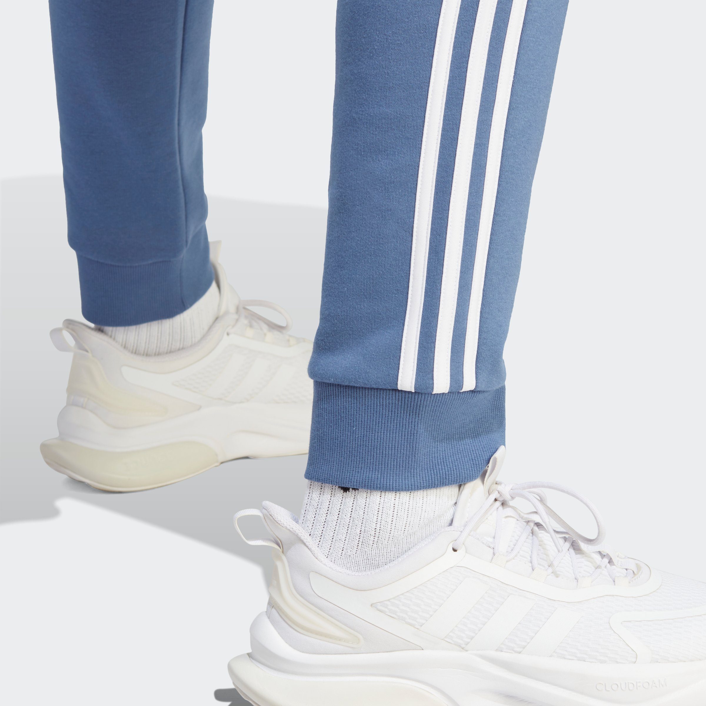 Sporthose adidas COLOURBLOCK Crew Sportswear (1-tlg) HOSE Blue