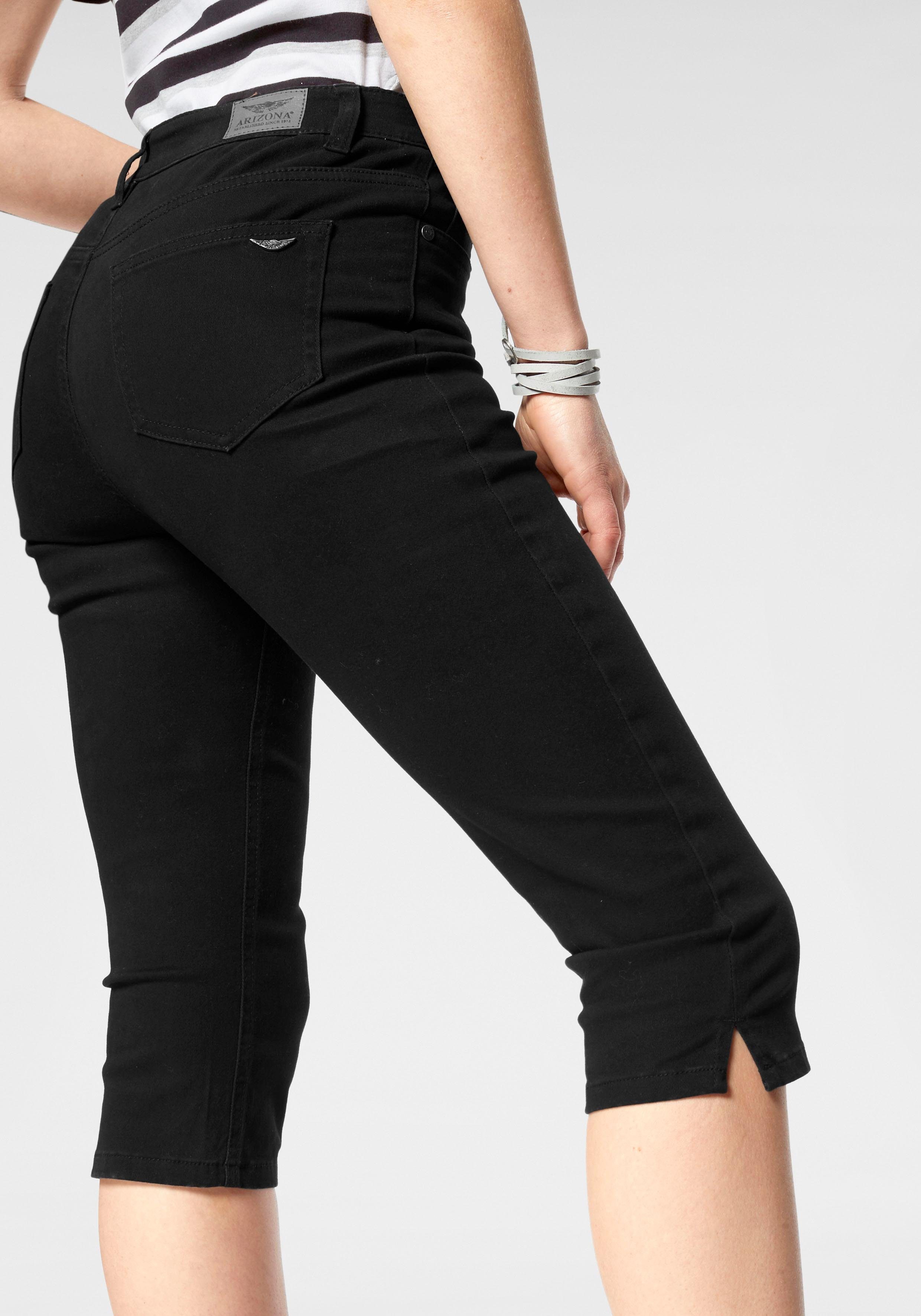 Arizona Caprijeans mit Schlitz am Saum schmale Passform, mit stylischen Nieten, hohe Taille