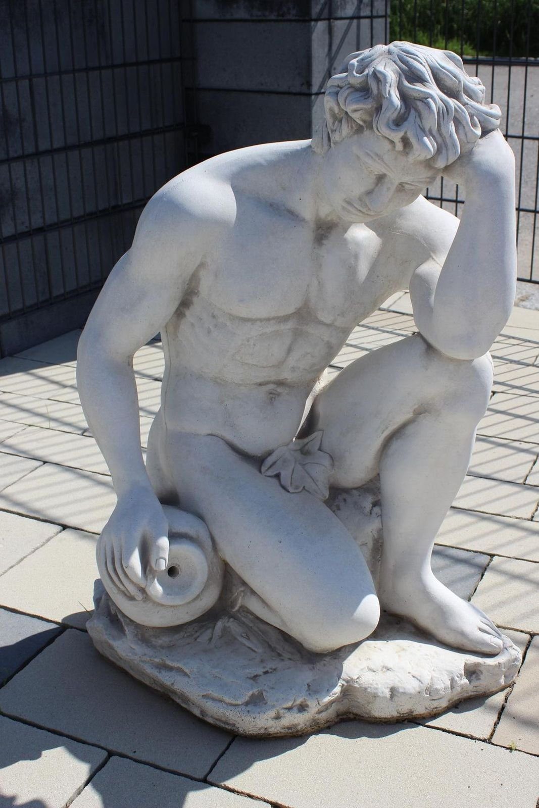 JVmoebel Gartenfigur Skulptur Adam der Denker Mann Garten Dekoration Akt Figur Sofort