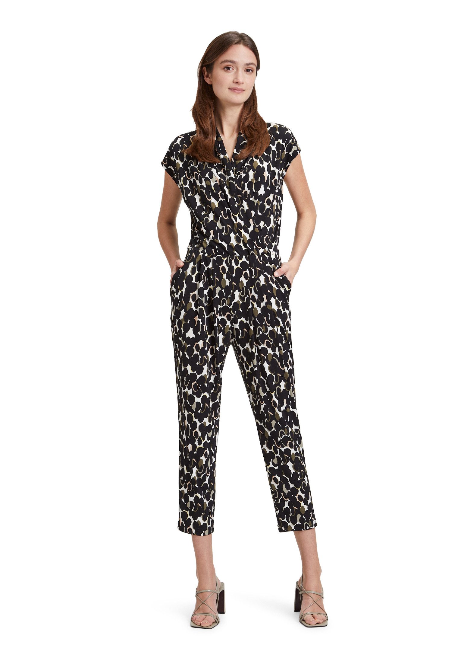 Betty Barclay Jumpsuit mit Eingrifftaschen (1-tlg) Form