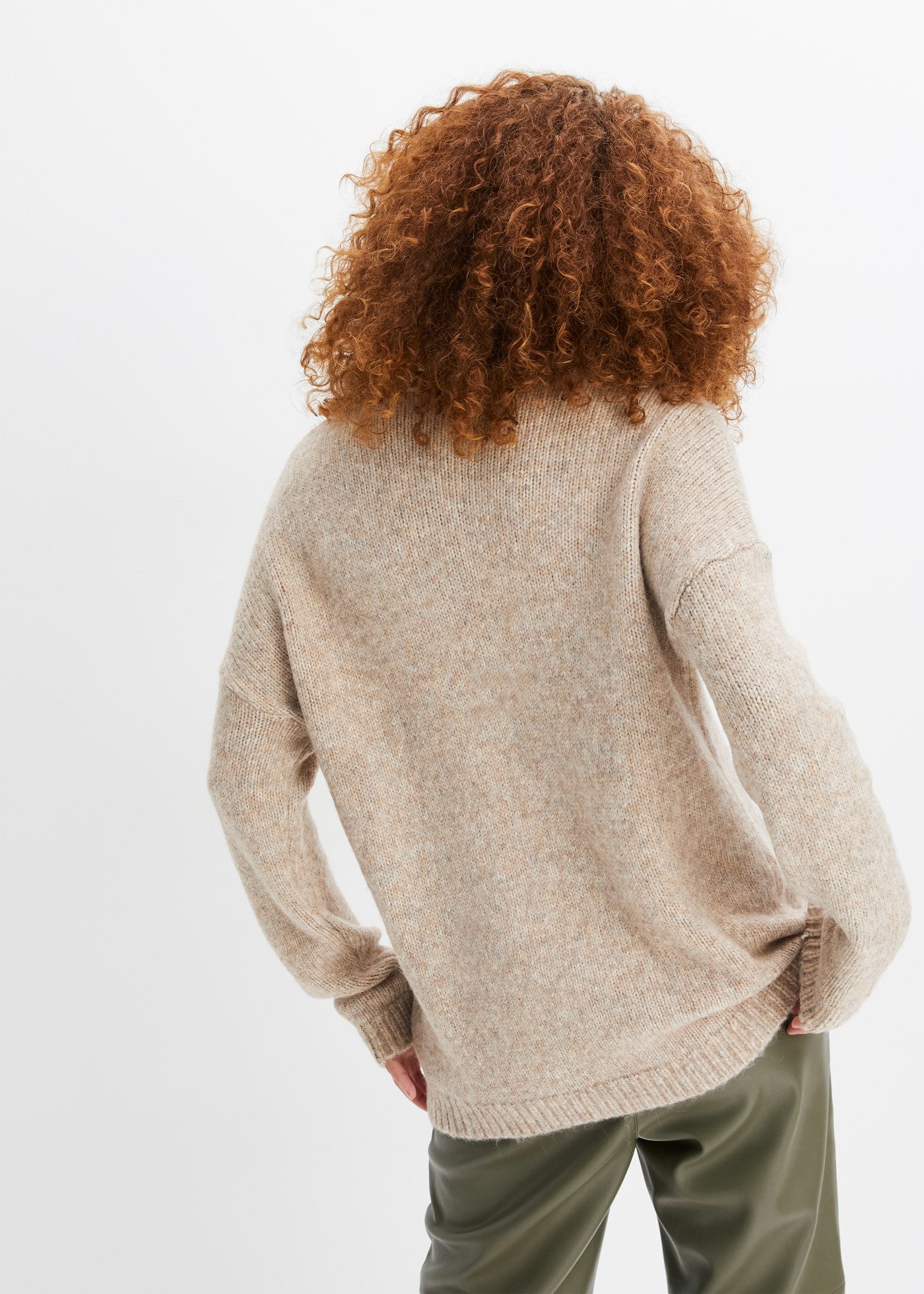 bonprix Strickpullover mit metallisierten Fasern, mit Stern-Design, Oversize Passform