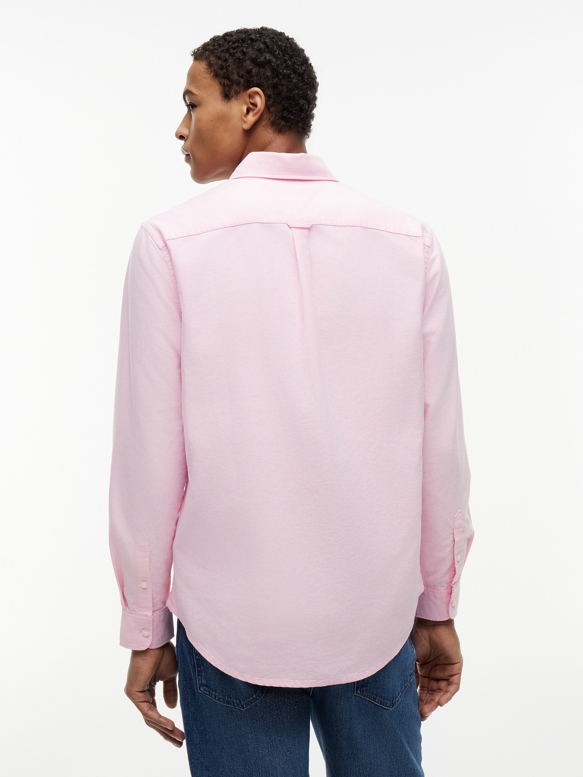 Tommy Jeans Langarmhemd TJM REGULAR OXFORD mit Rundhalsausschnitt, Button-down-Kragen