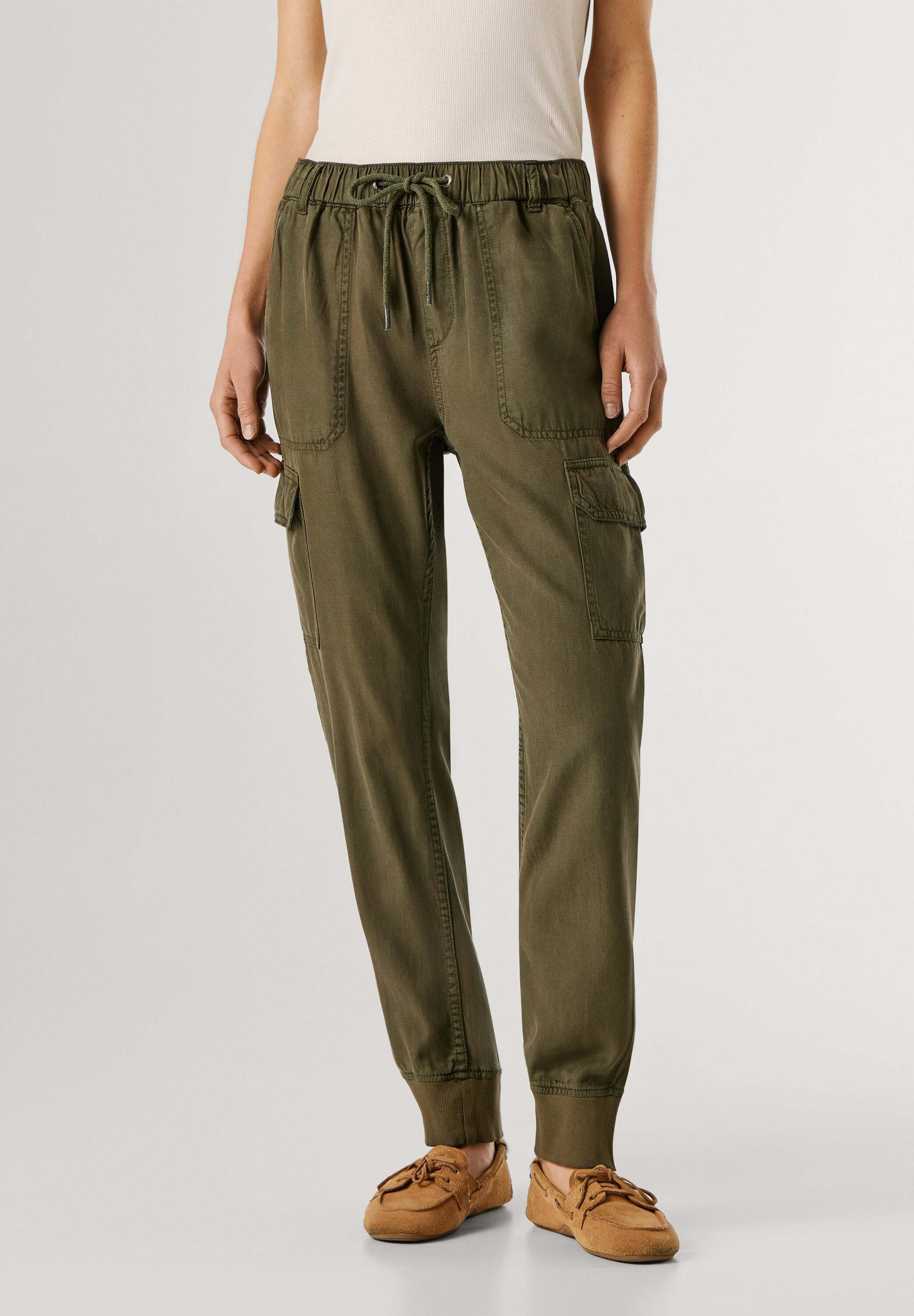 Pepe Jeans Funktionshose trousers MID WAIST SLIM JOGGER NEW CRUSADE