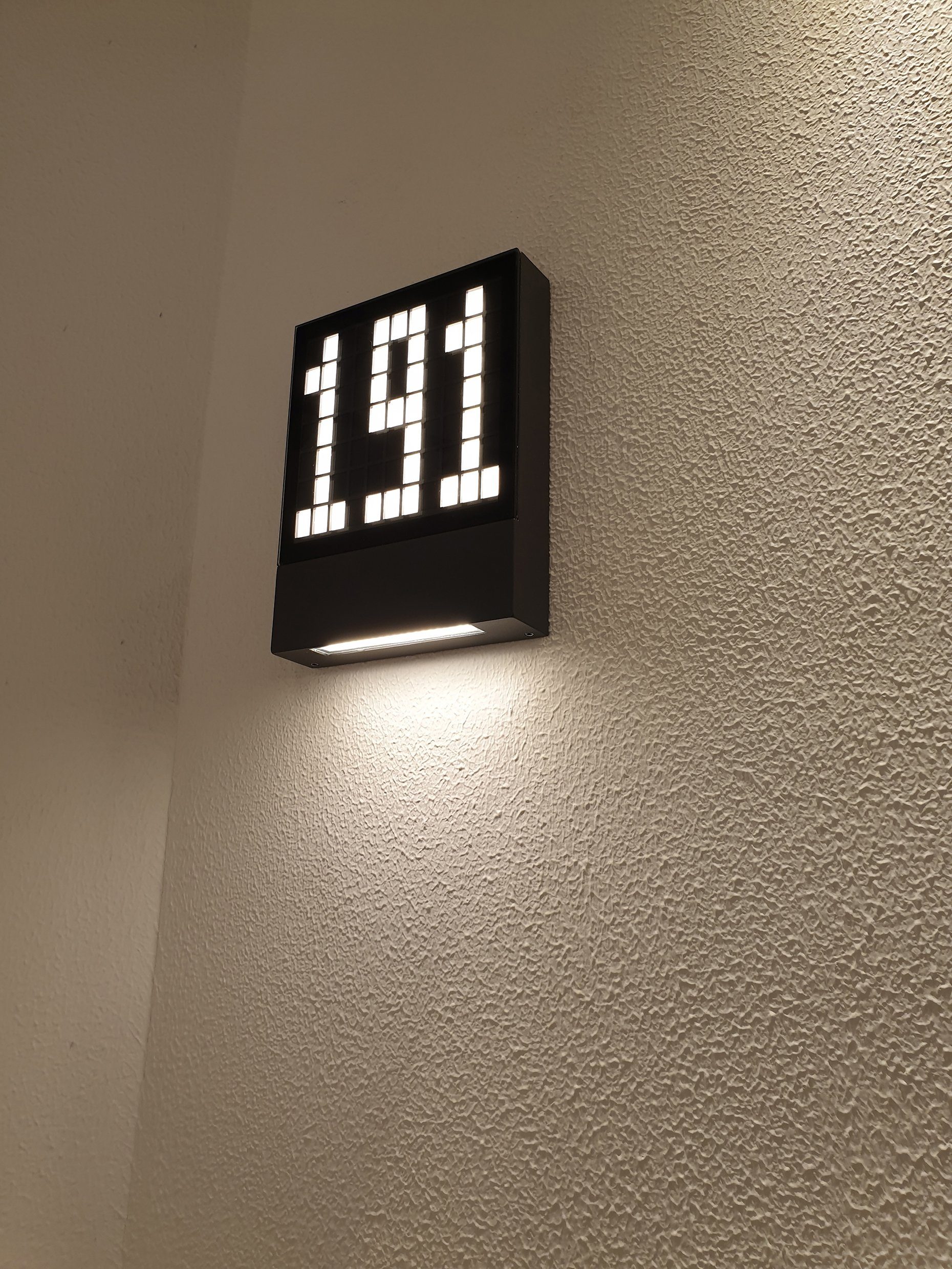 3 individuell Hausnummern, Stellen Wandleuchte Beleuchtete gestaltbar LED bis Ziffer LED HEITRONIC fest Pavia, integriert, Warmweiß,