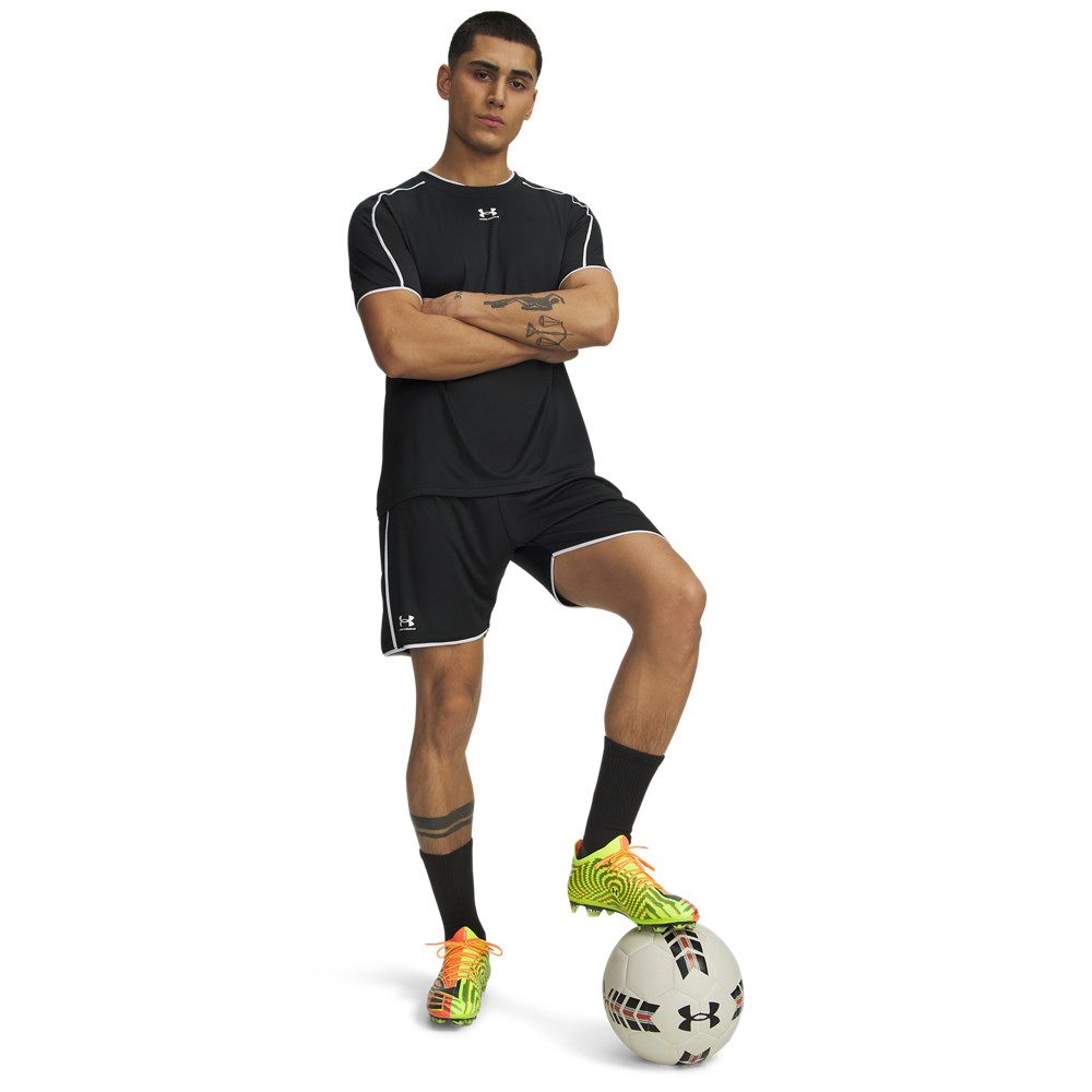 Under Armour® Trainingsshorts UA M CHALLENGER TRAIN SHORT für vielseitige Aktivitäten, leichtes Material, Sportmode-Design