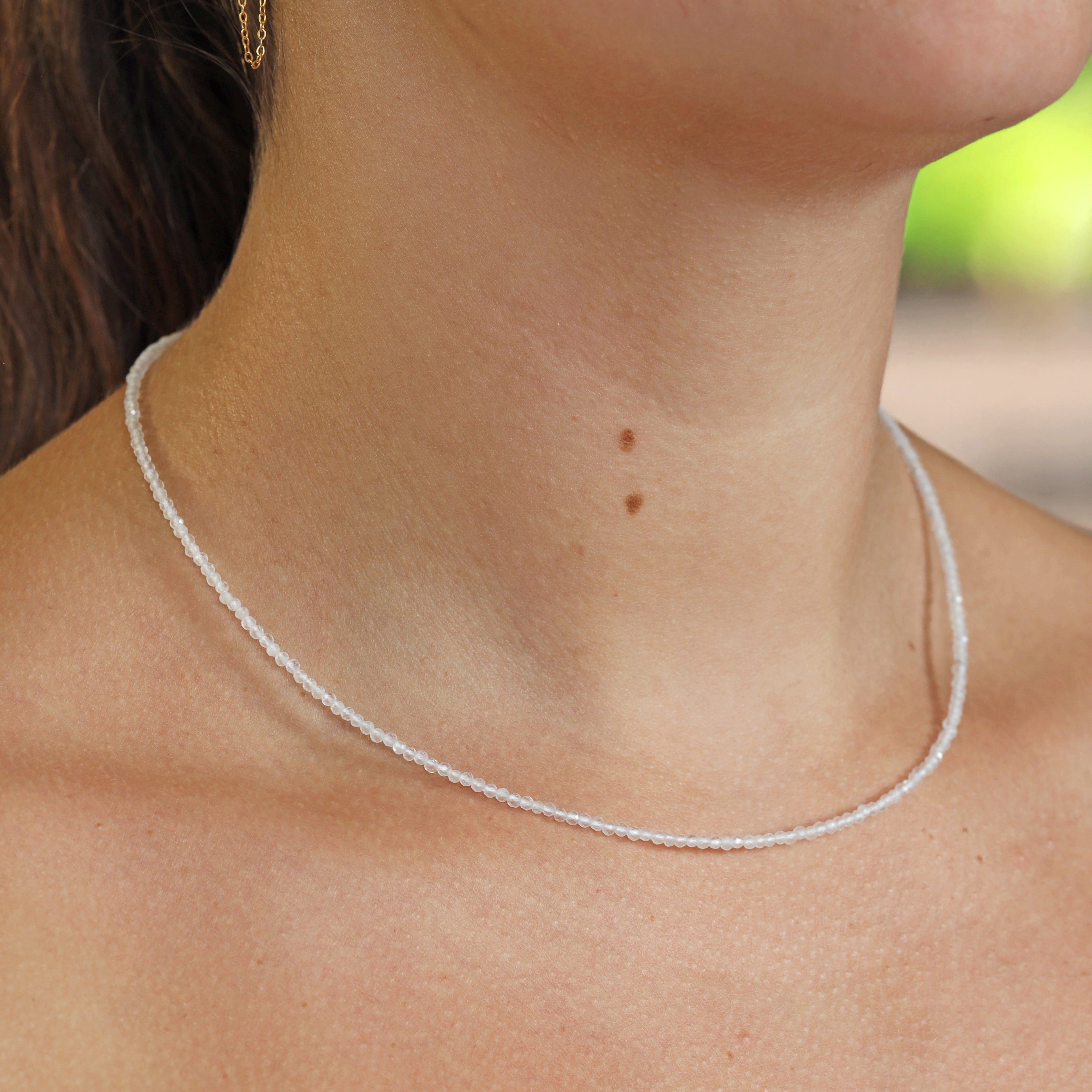 Lebensquelle Plus Kette ohne Anhänger Bergkristall 2 mm Perlenkette facettiert, 45 cm + Silberverschluss – Bild 2 von 5