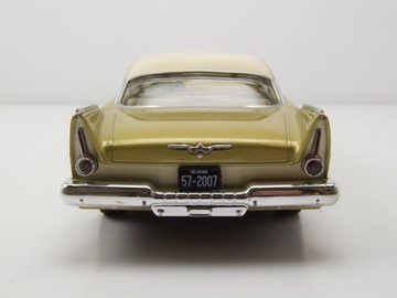 GREENLIGHT collectibles Modellauto Plymouth Belvedere Tulsa Oklahoma Tulsarama 1957 gold weiß Modellauto, Maßstab 1:24