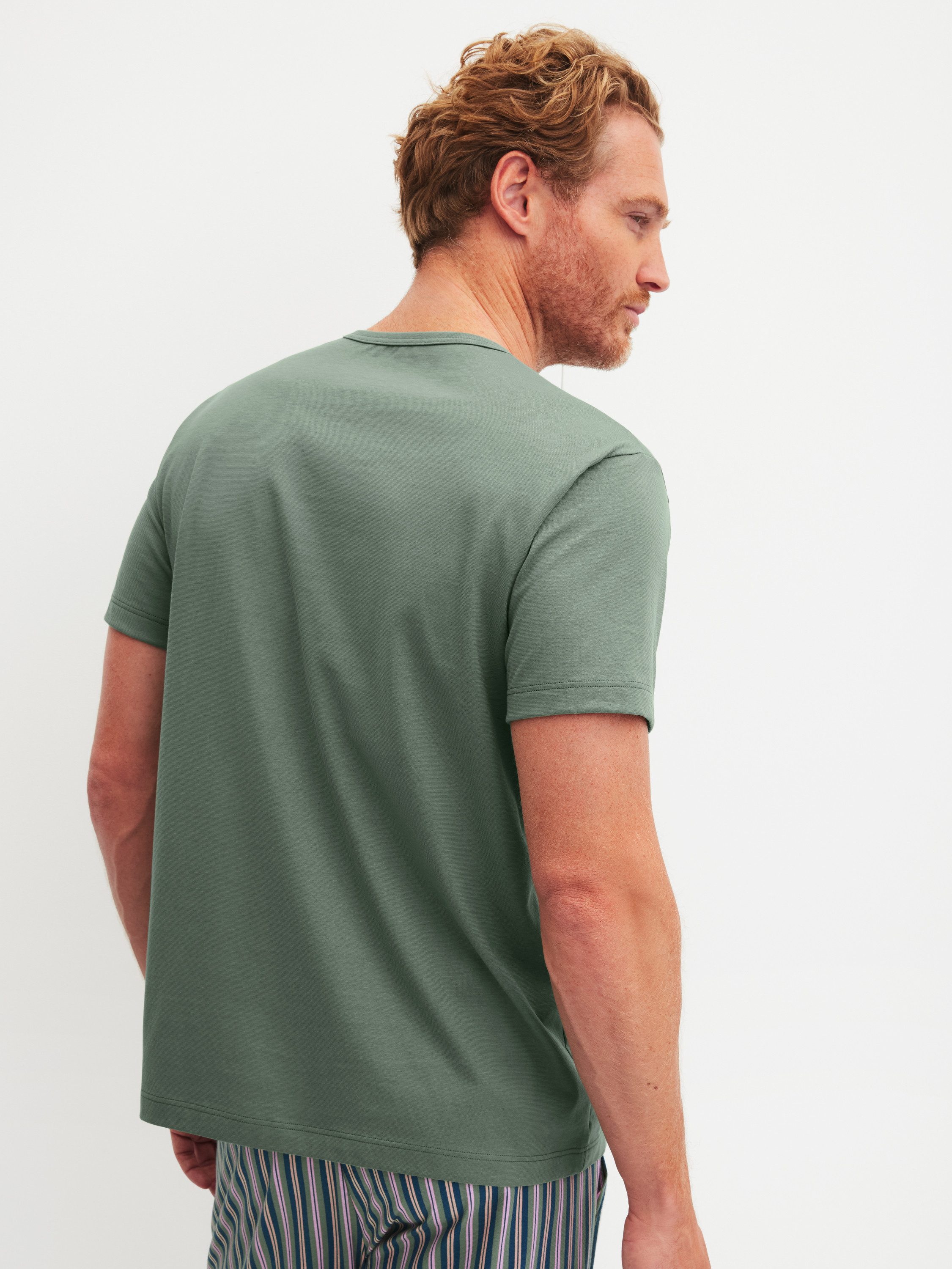 CALIDA Kurzarmshirt Remix Basic Sleep Herren (1-tlg) Baumwolle, sportlicher Schnitt, amtungsaktiv, pflegeleicht