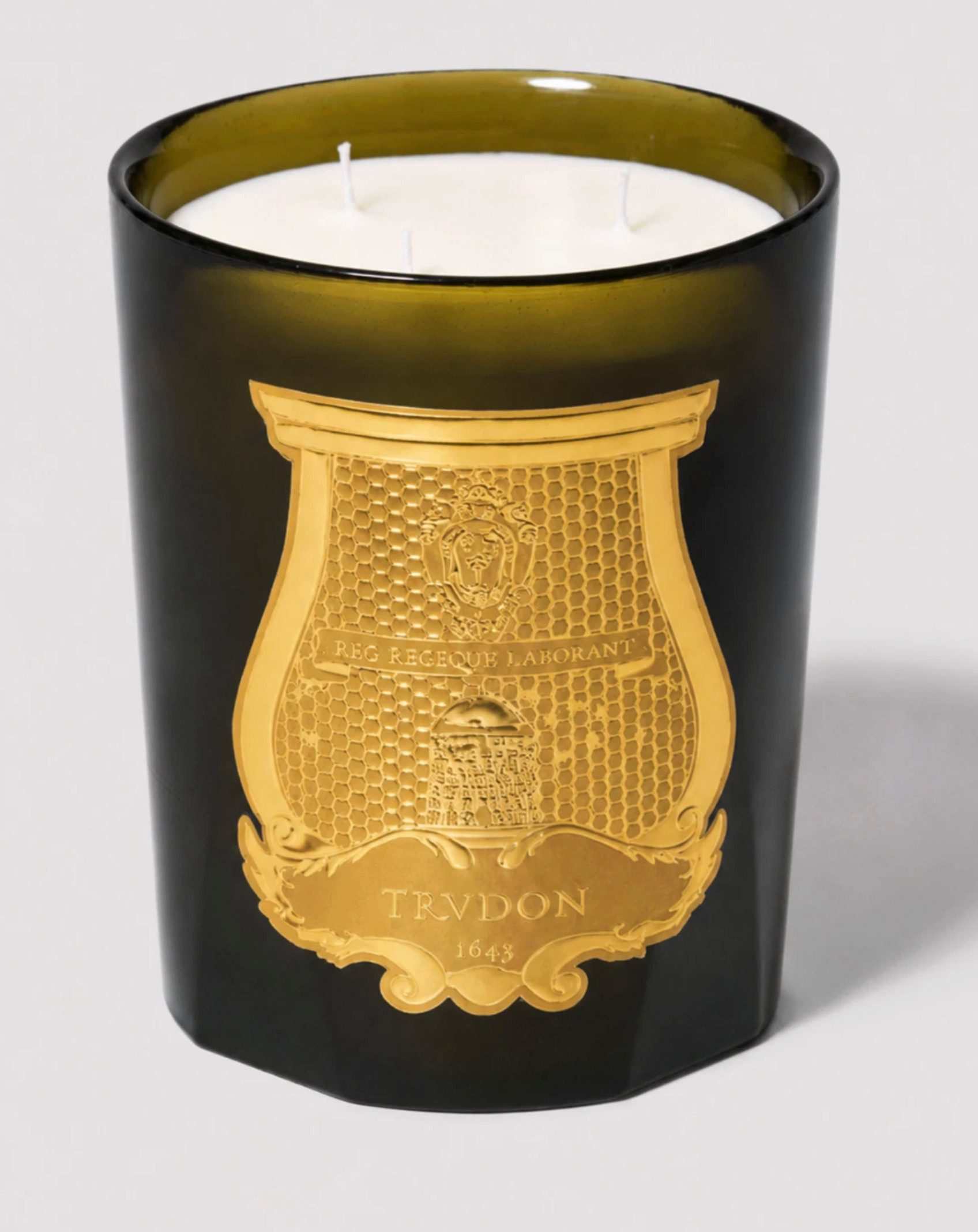 Cire Trudon Duftkerze ERNESTO Schloss Versailles Kerze 120 Std Brenndauer 800g (1-tlg), Mundgeblasenes Glas – handgefertigt in der Toskana