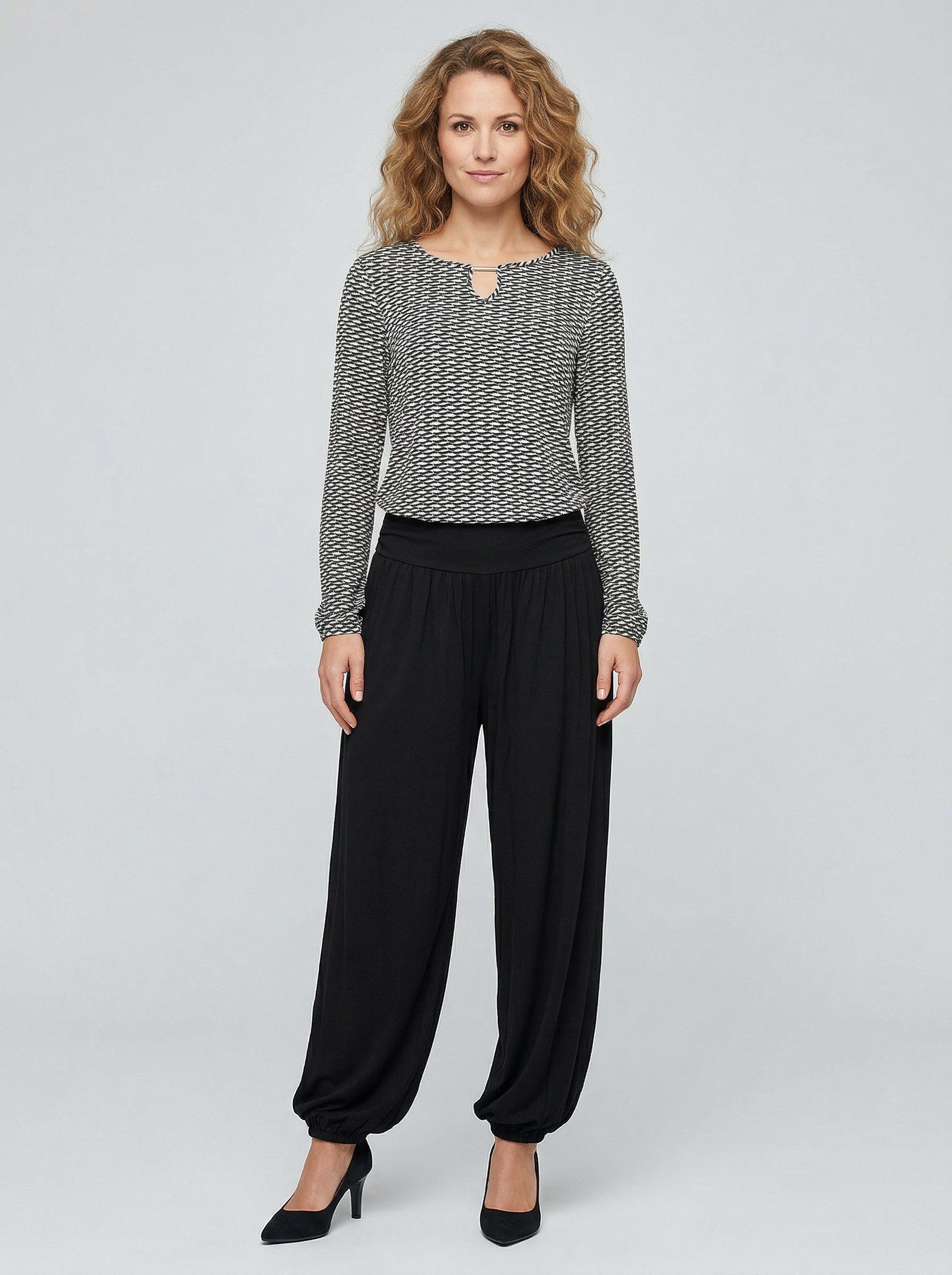 Zum Outfit 11