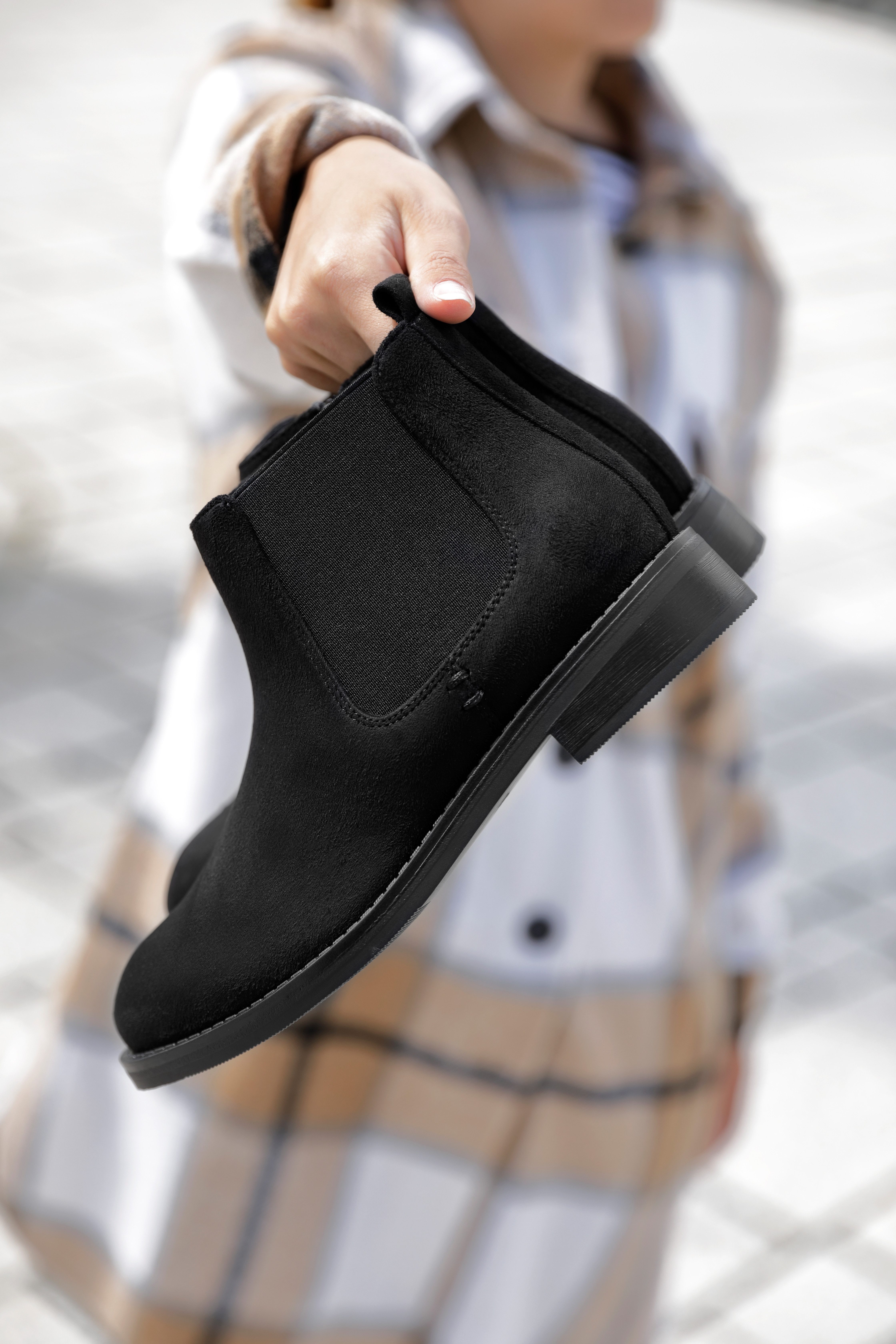 Aniston SHOES Chelseaboots Stiefelette, Blockabsatz, mit breitem Stretch