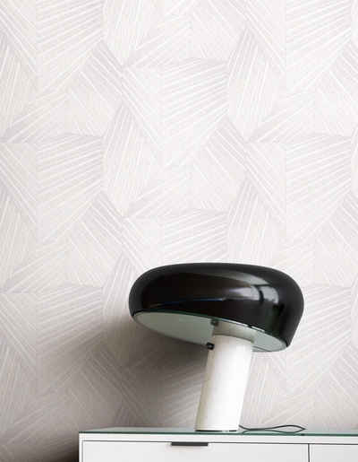 Newroom Vliestapete, Taupe Tapete Grafisch Leicht Gläzend - Mustertapete Grau Beige Glamour Modern Muster für Wohnzimmer Schlafzimmer Küche