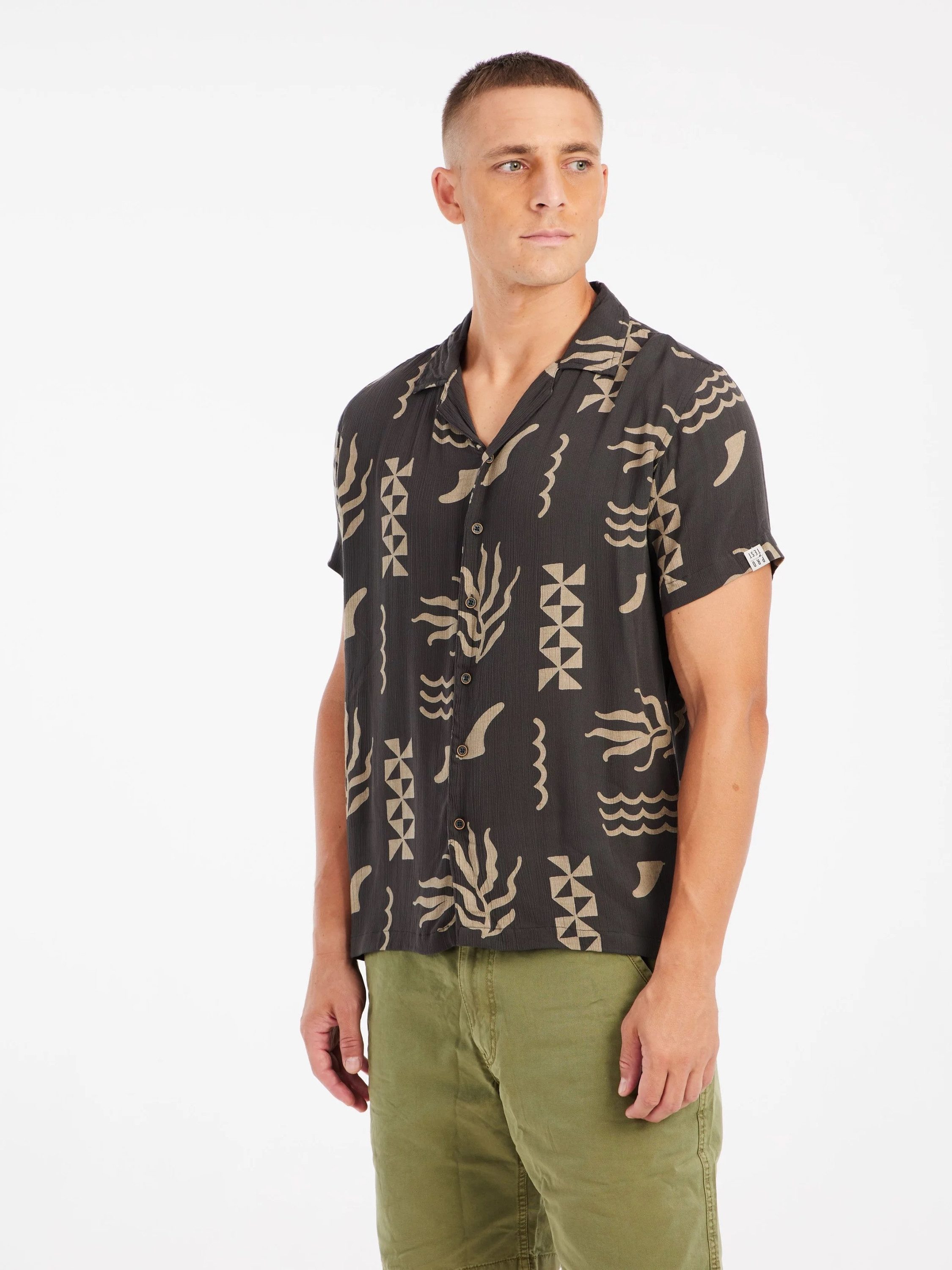 Protest Hawaiihemd PRTBucco shirt short sleeves grau