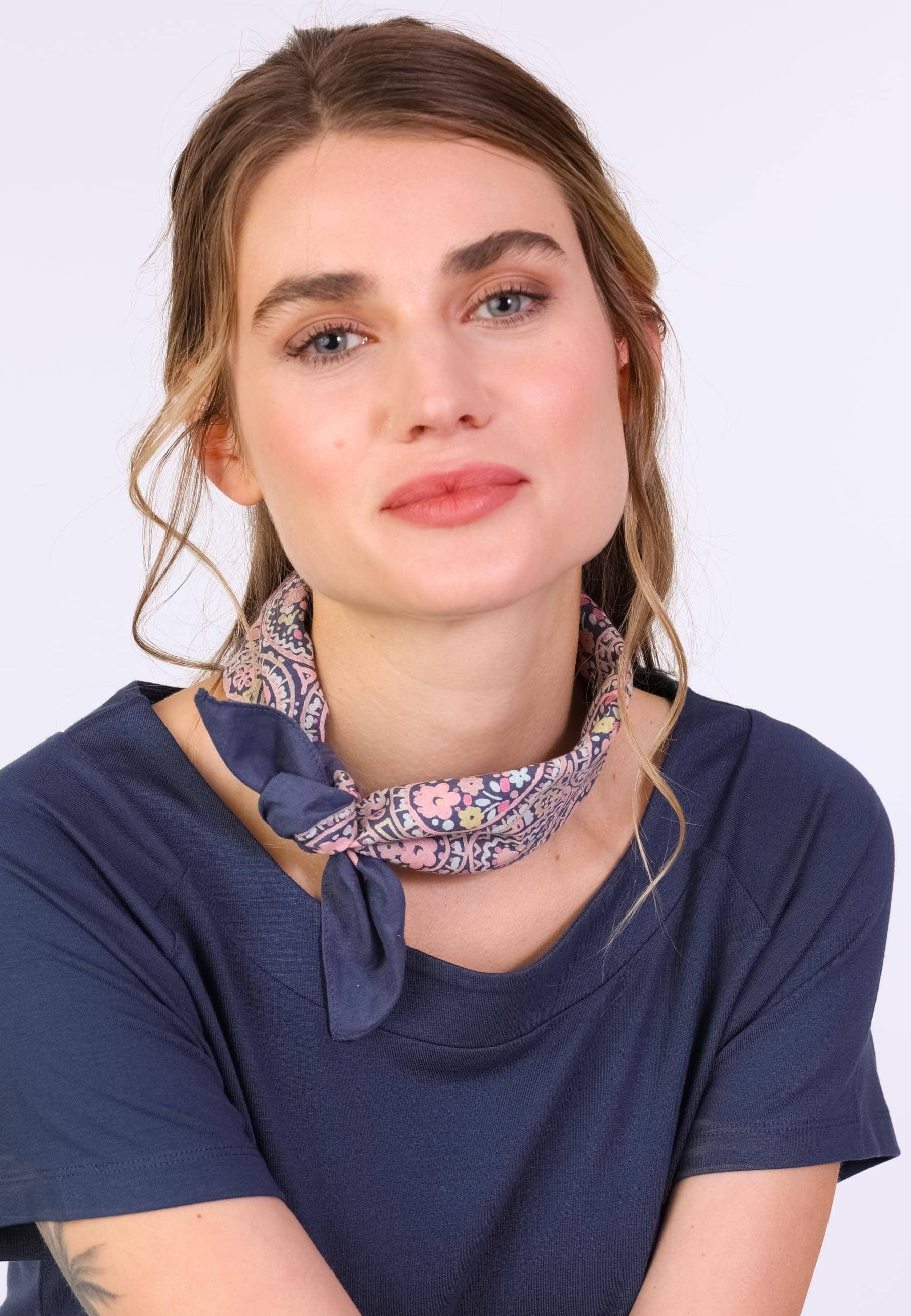 Lykka du Nord Schal flower paisley