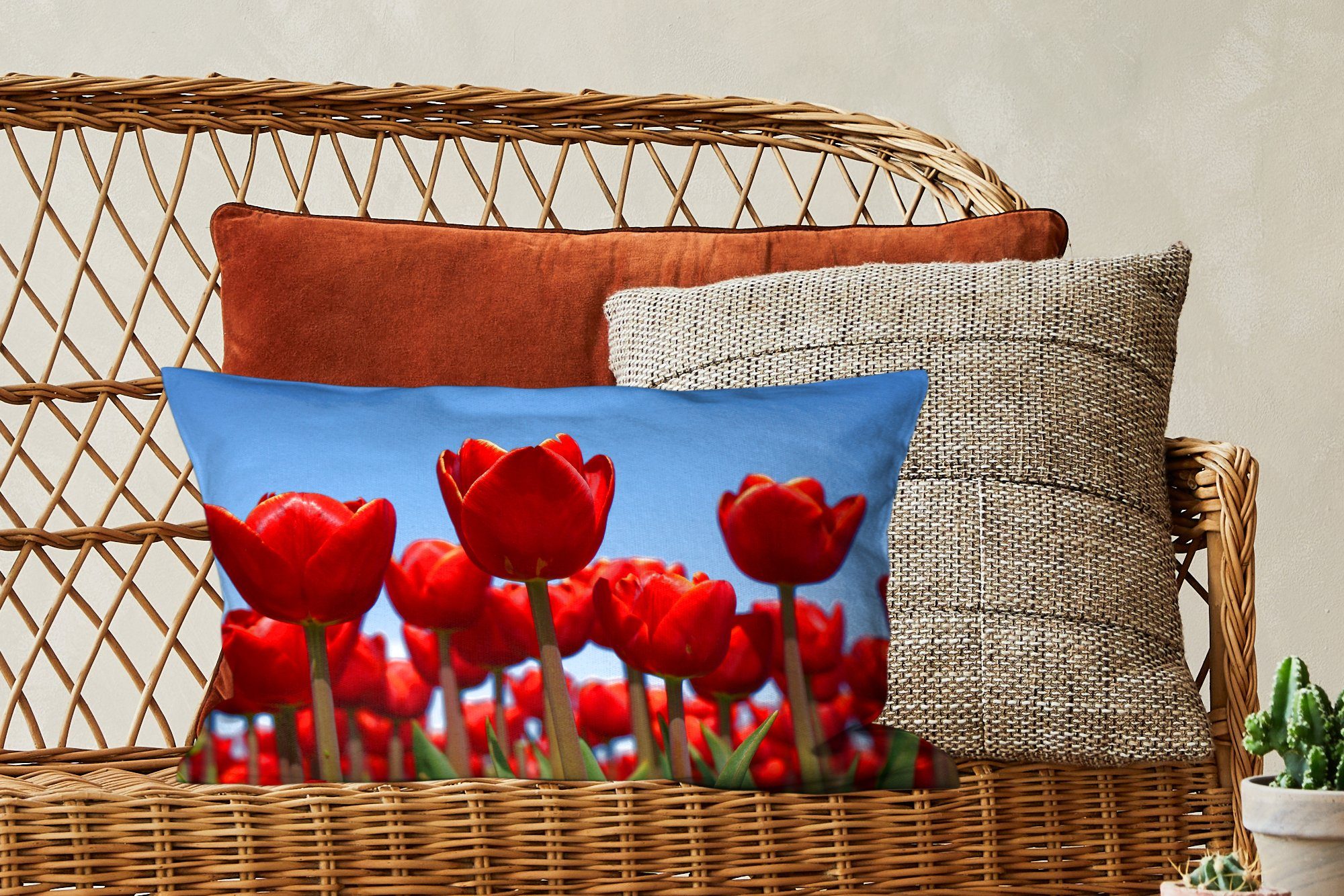 Tulpe, Dekokissen Dekokissen Schlafzimmer Zierkissen, Die Wohzimmer MuchoWow mit Dekoration, Füllung, Rote