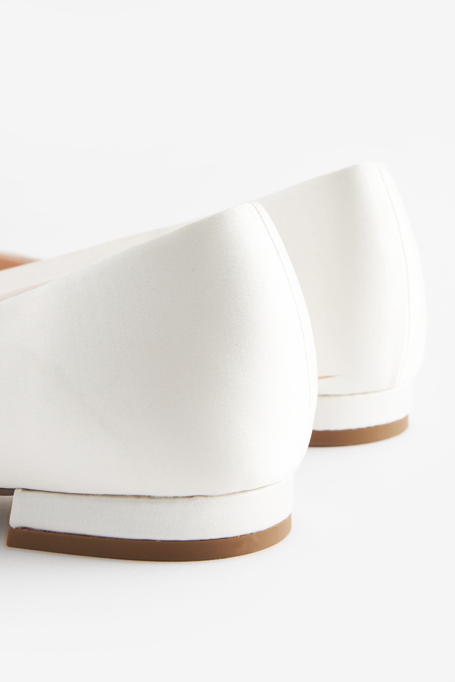 Next Forever Comfort® Brautpumps Satin Schmucksteine Slipper (1-tlg)
