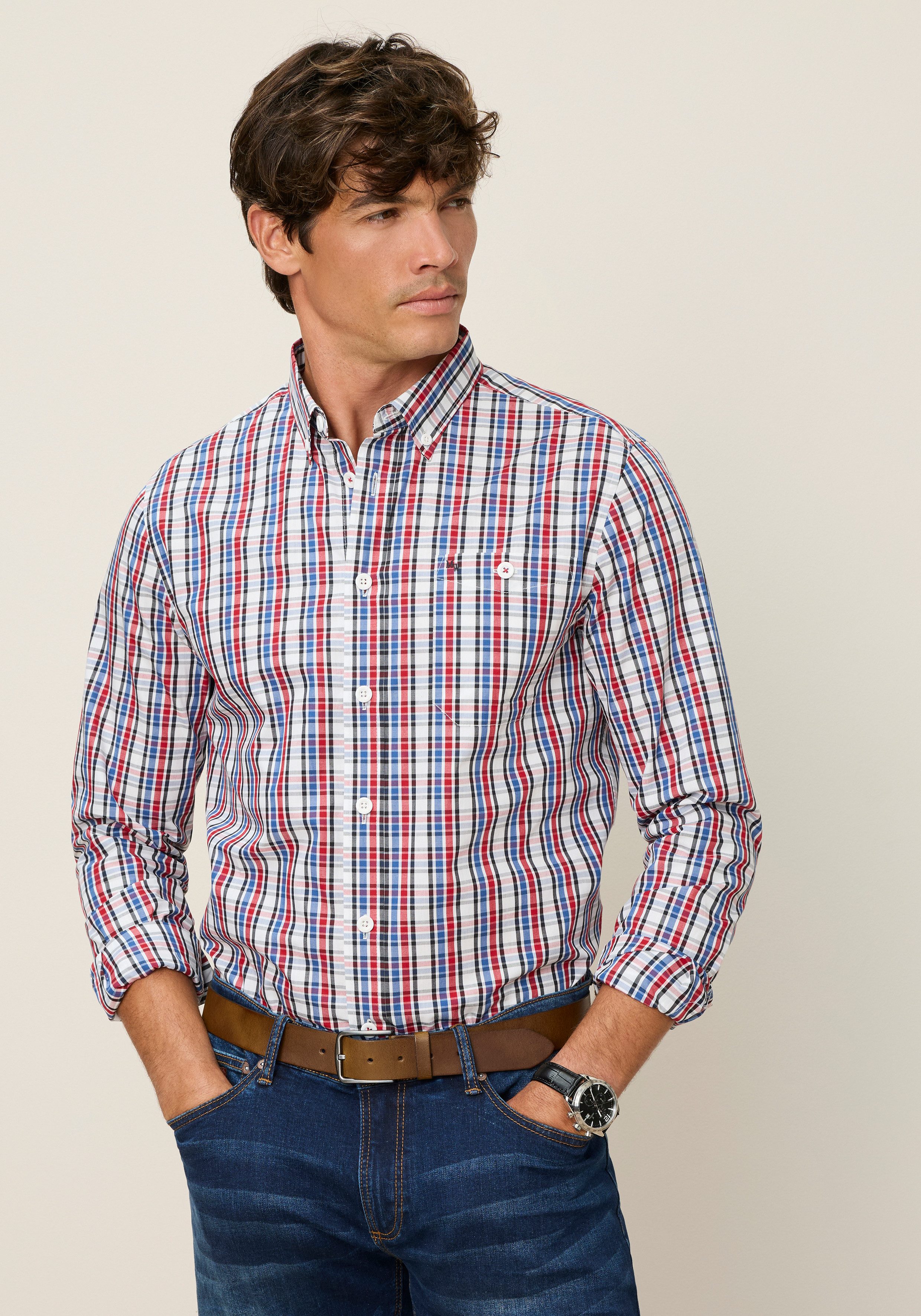 Man's World Karohemd Zeitloses Karohemd im Regular Fit – vielseitig kombinierbar. € 29,99, (€ 29,99 pro 1 Stk).
