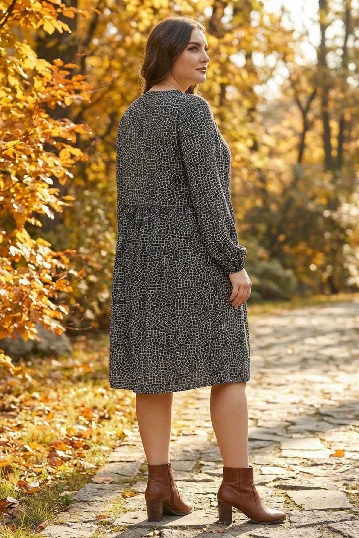 Stil Diva Minikleid Midikleid in Übergröße mit Kragen und langen Ärmeln, ab günstig online kaufen