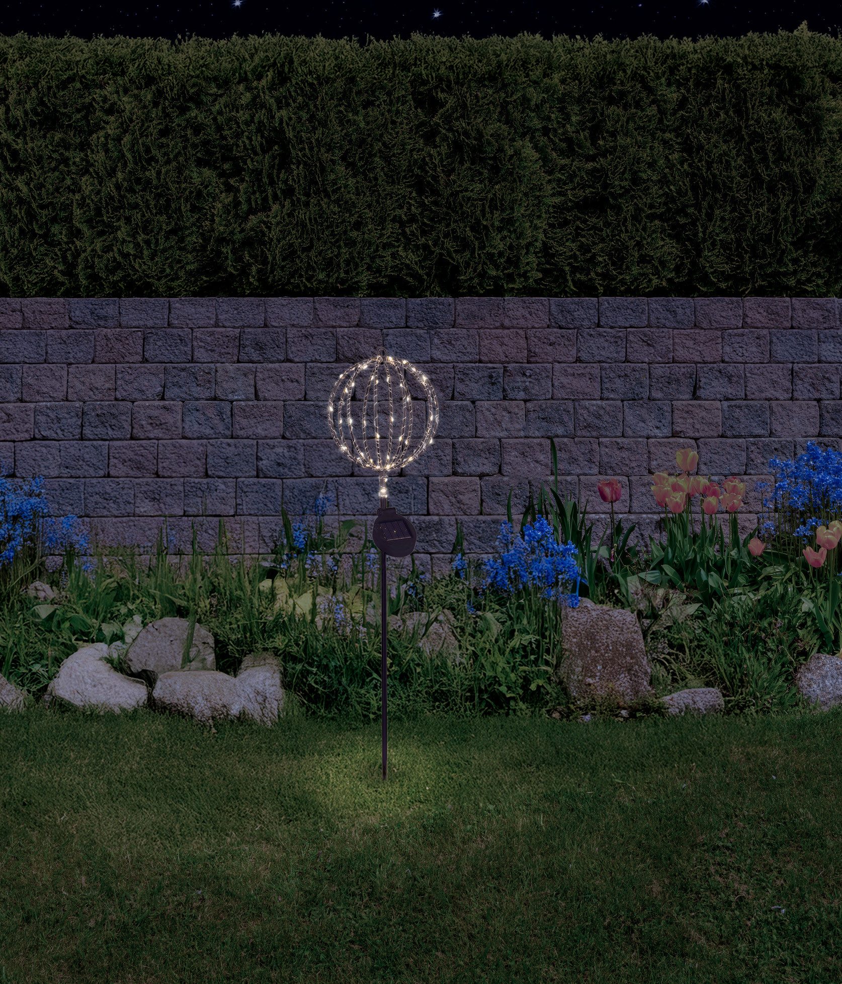 näve LED Solarleuchte Königstein, LED fest integriert, Warmweiß, Dekoerdspieß, kugelförmiger Kopf, schwarz, Schiebeschalter, H: 78cm