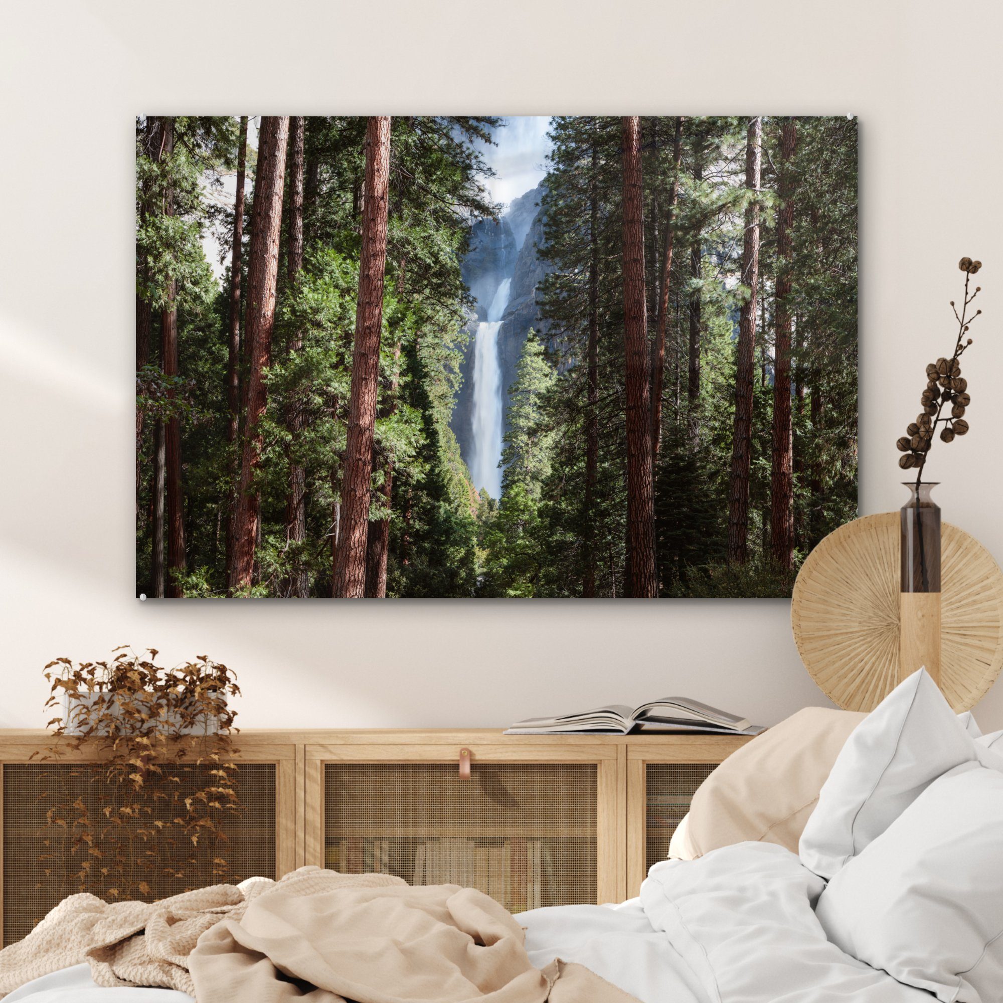 MuchoWow Acrylglasbild Schlafzimmer Yosemite St), & Bäumen Acrylglasbilder National im Wasserfall Wohnzimmer Ein zwischen (1 den i, Park