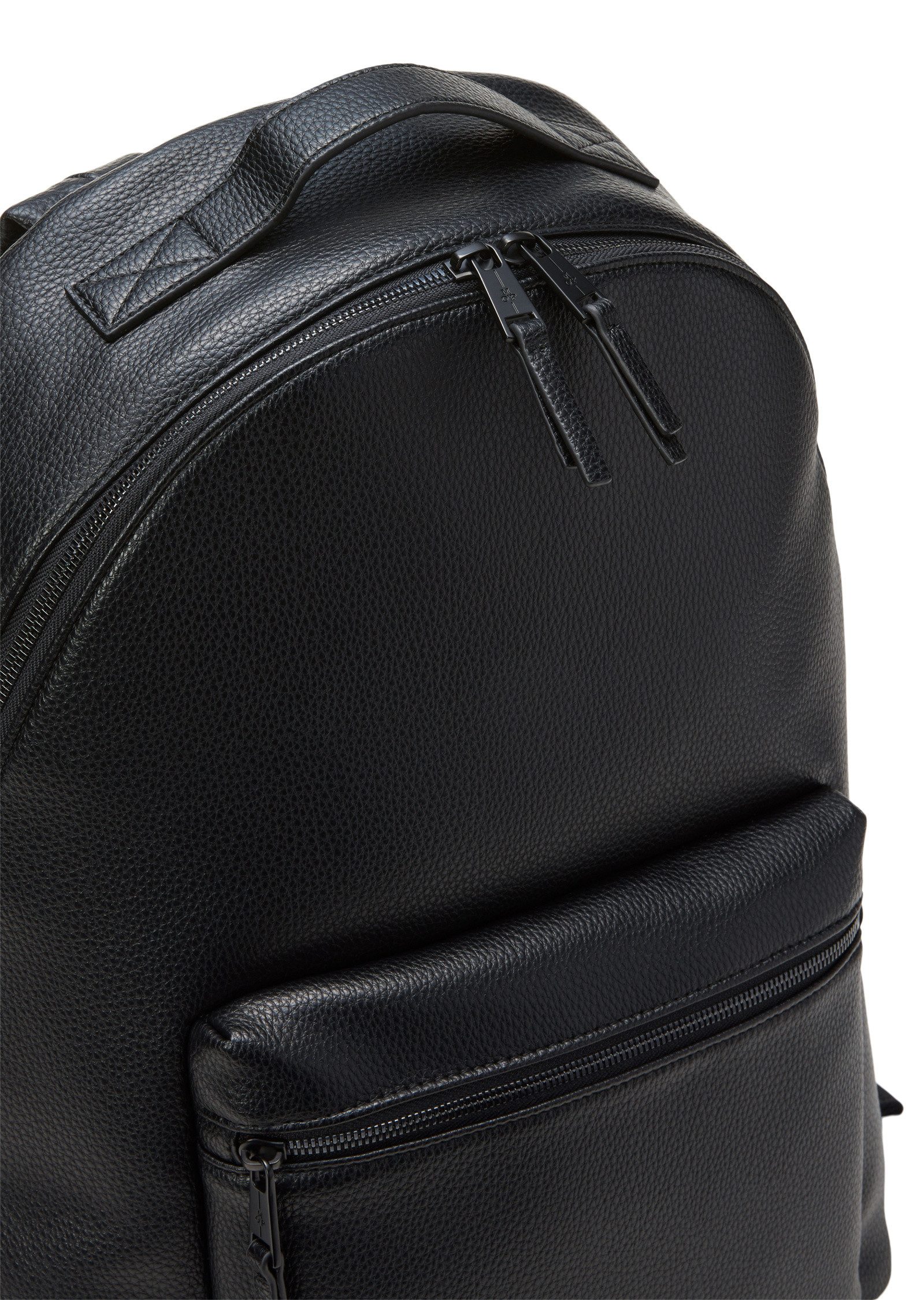 Marc O'Polo Rucksack aus einer Lederalternative aus recyceltem Polyester